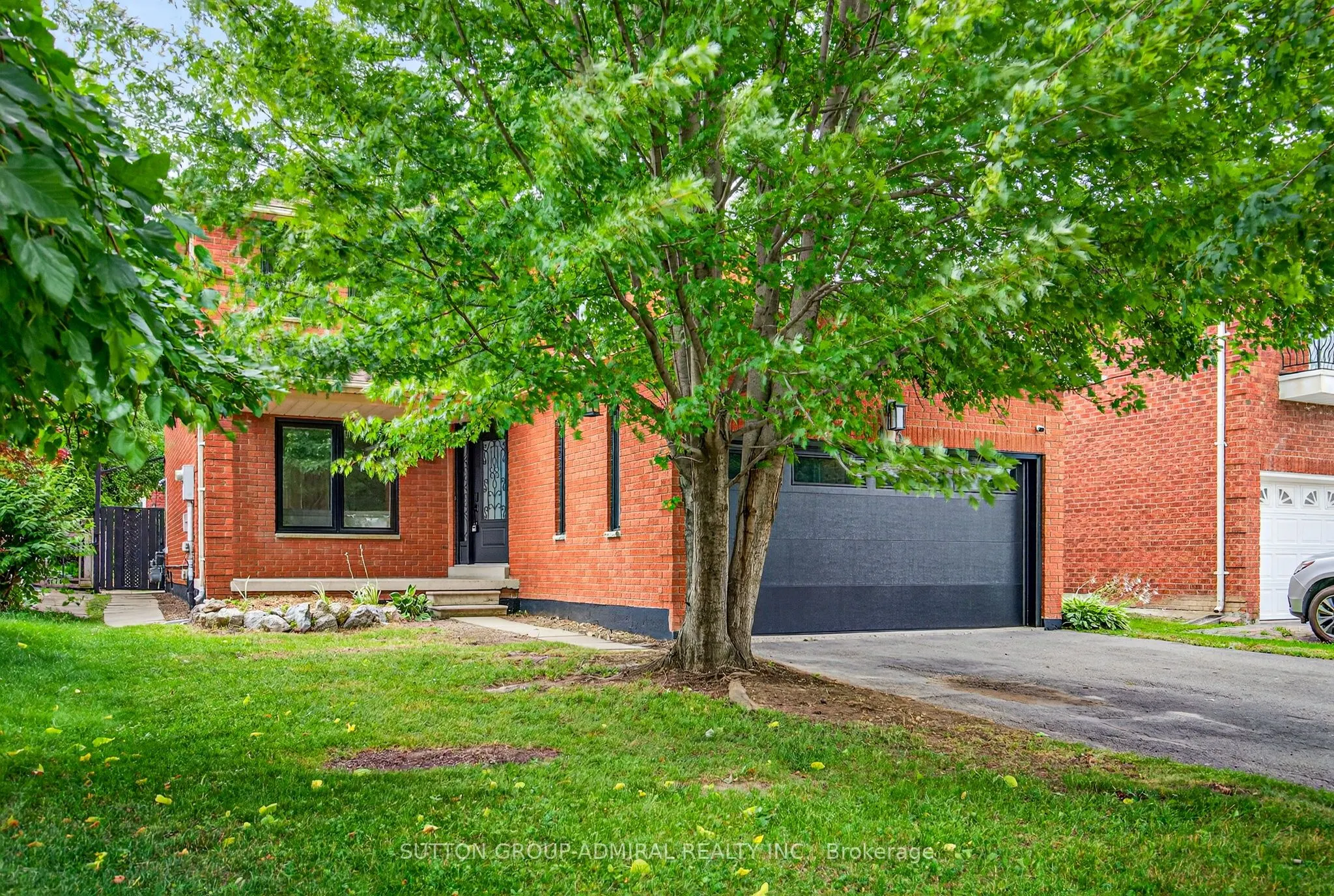 43 Keremeos Crescent