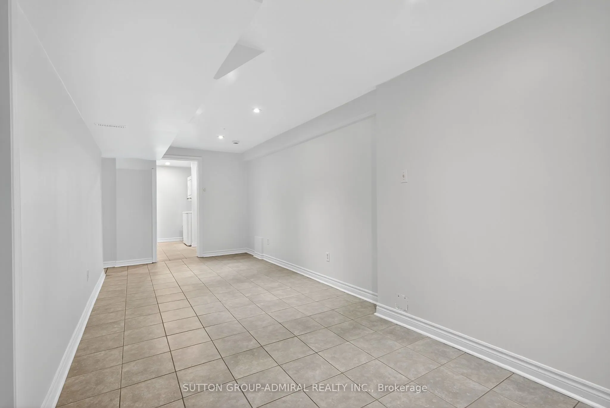 43 Keremeos Crescent