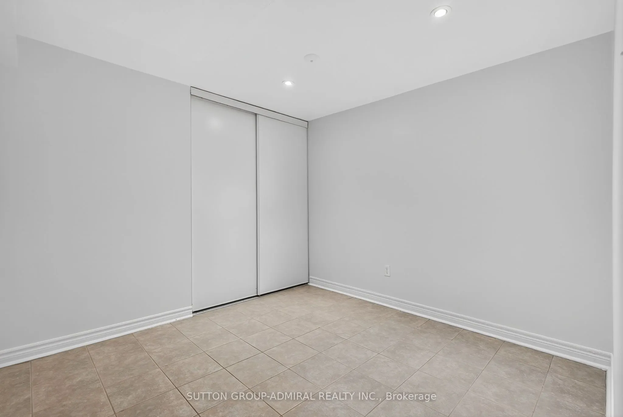 43 Keremeos Crescent