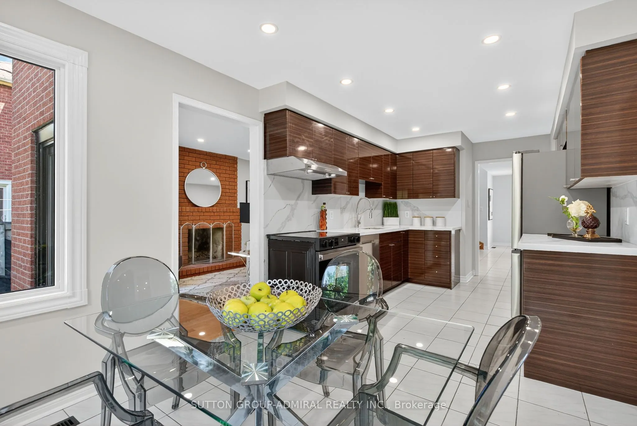 43 Keremeos Crescent