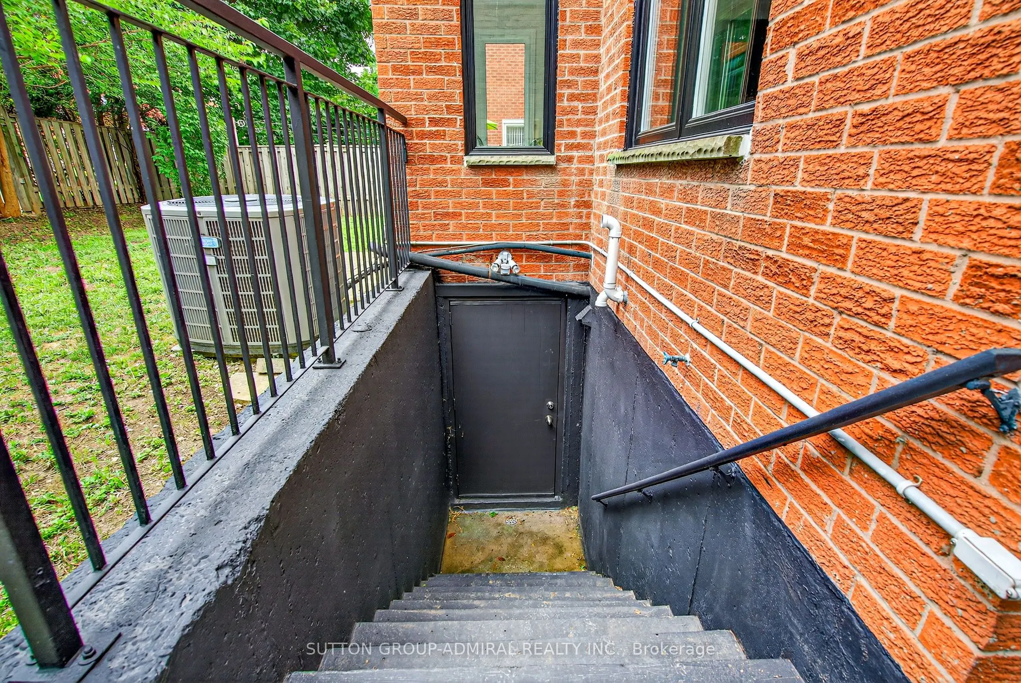 43 Keremeos Crescent