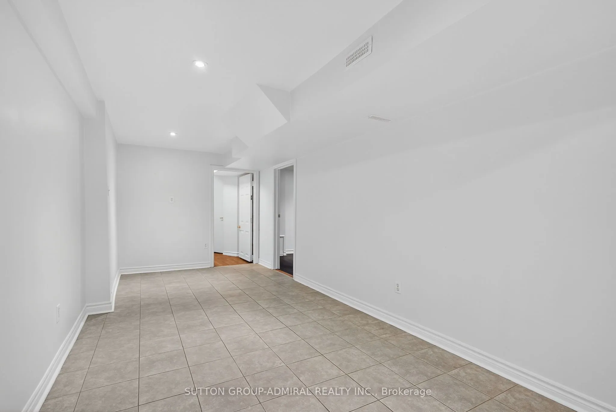 43 Keremeos Crescent