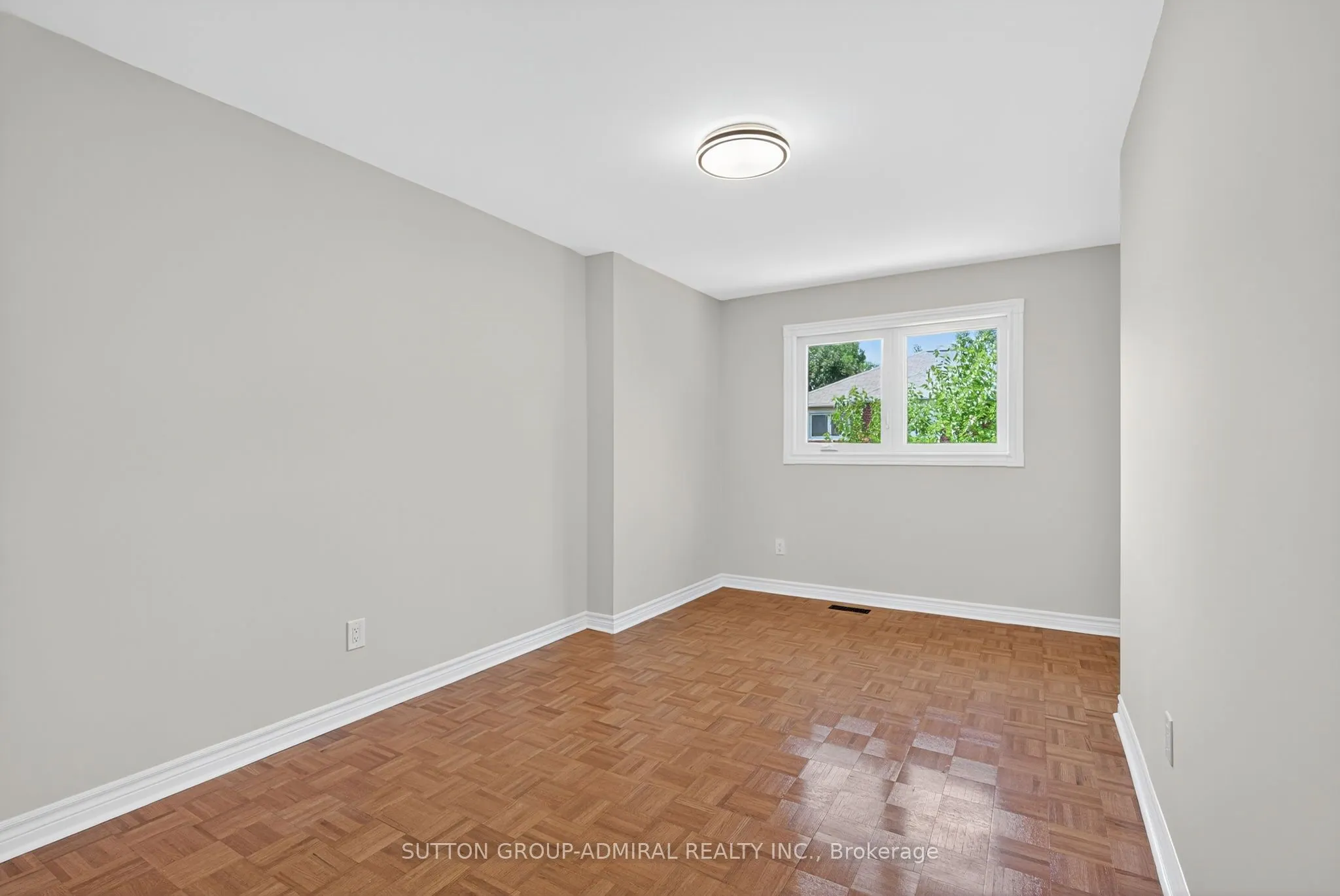 43 Keremeos Crescent