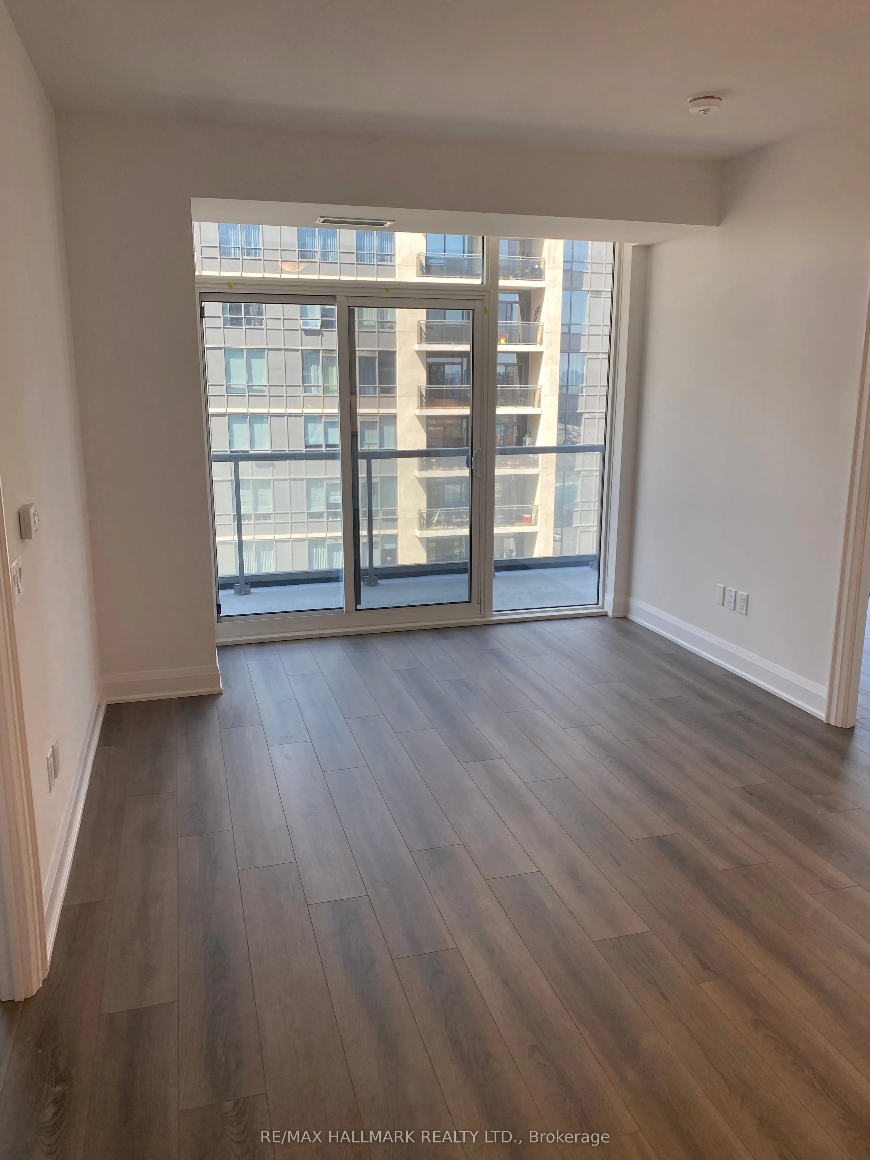20 Gatineau Drive, #912