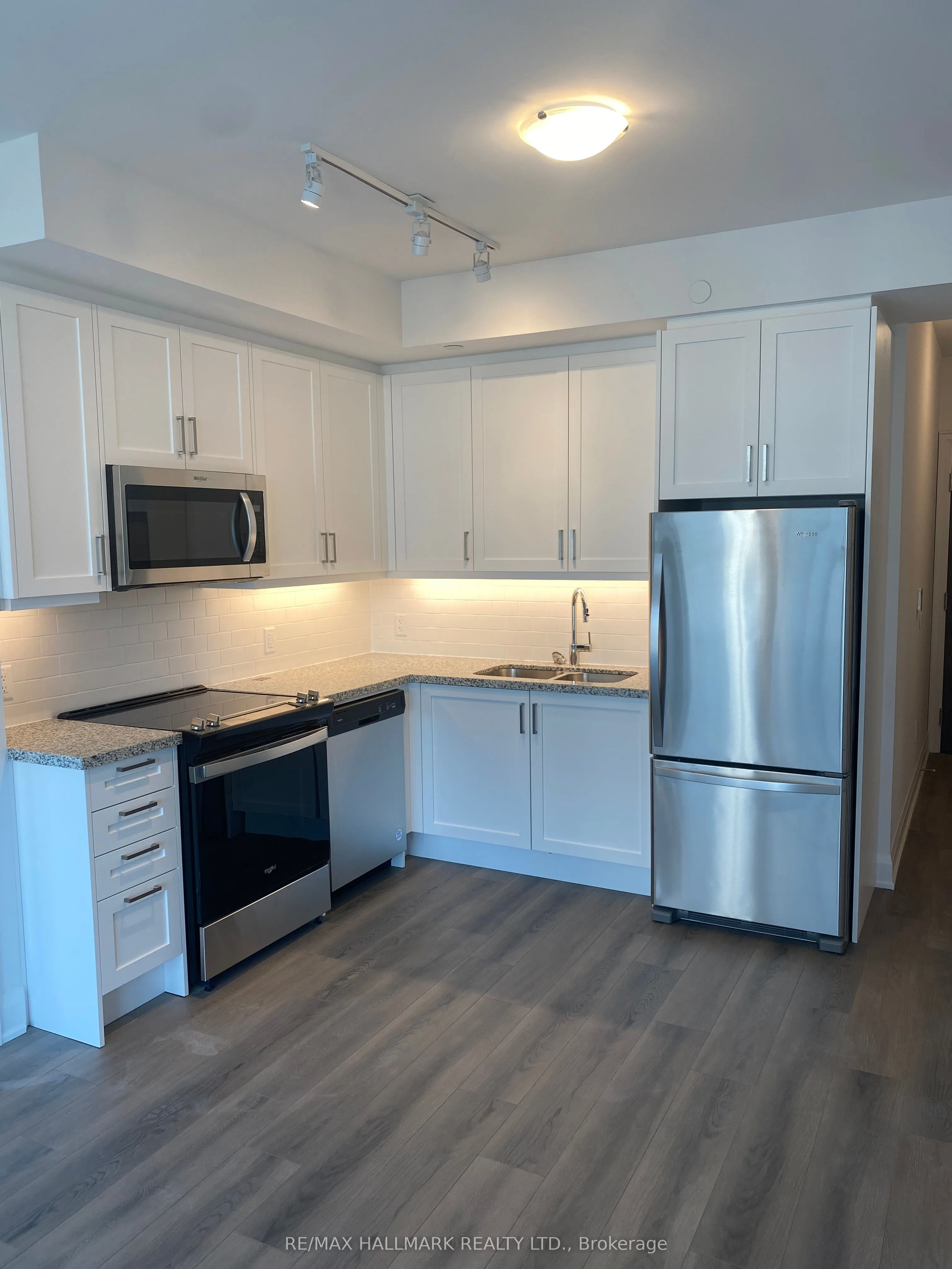 20 Gatineau Drive, #912