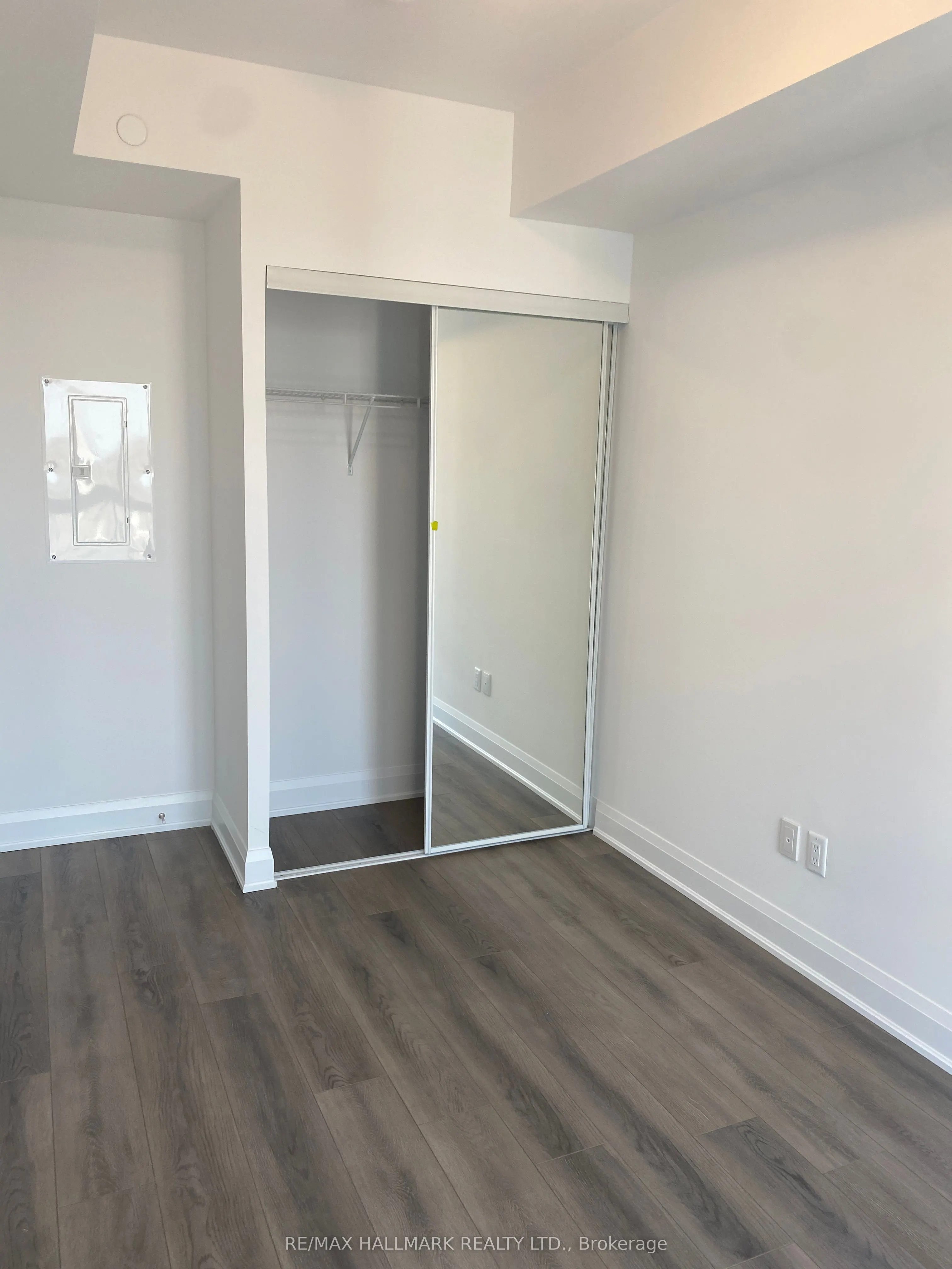 20 Gatineau Drive, #912
