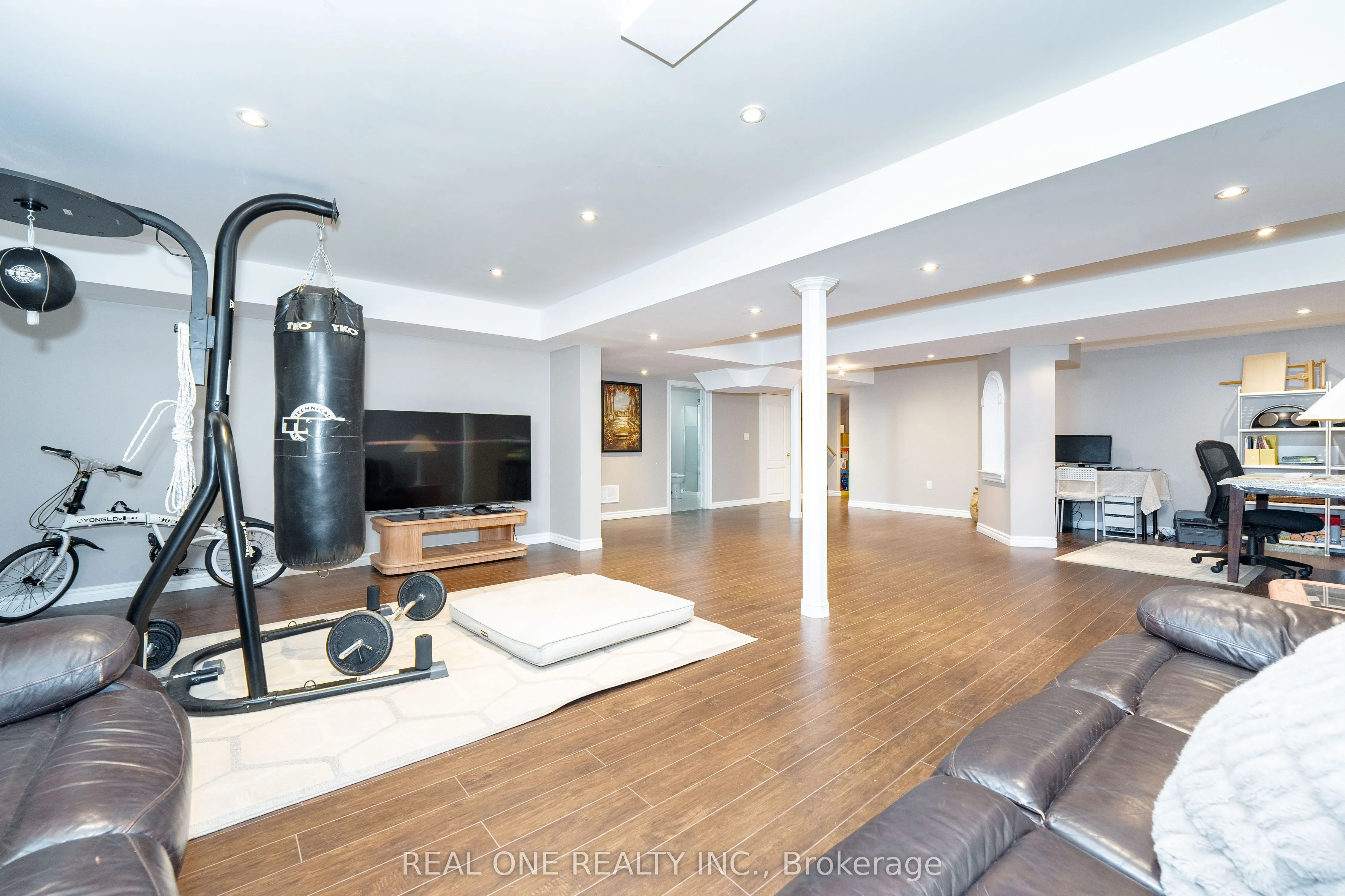 11 Zoran Lane