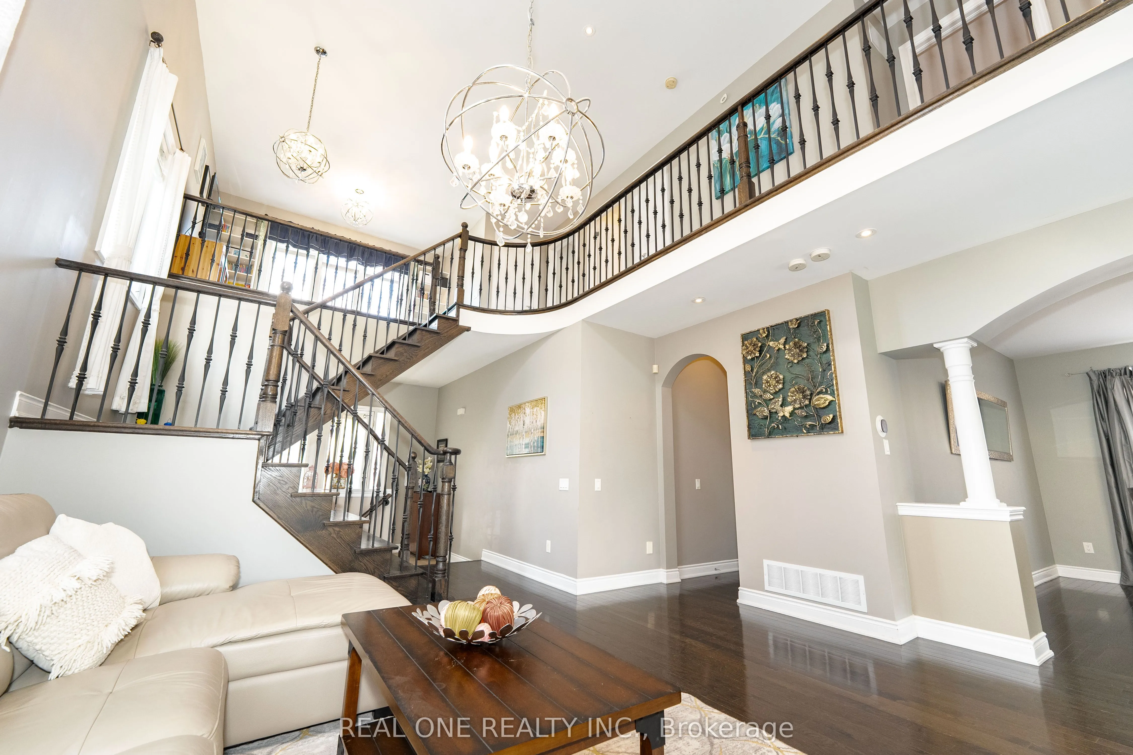 11 Zoran Lane