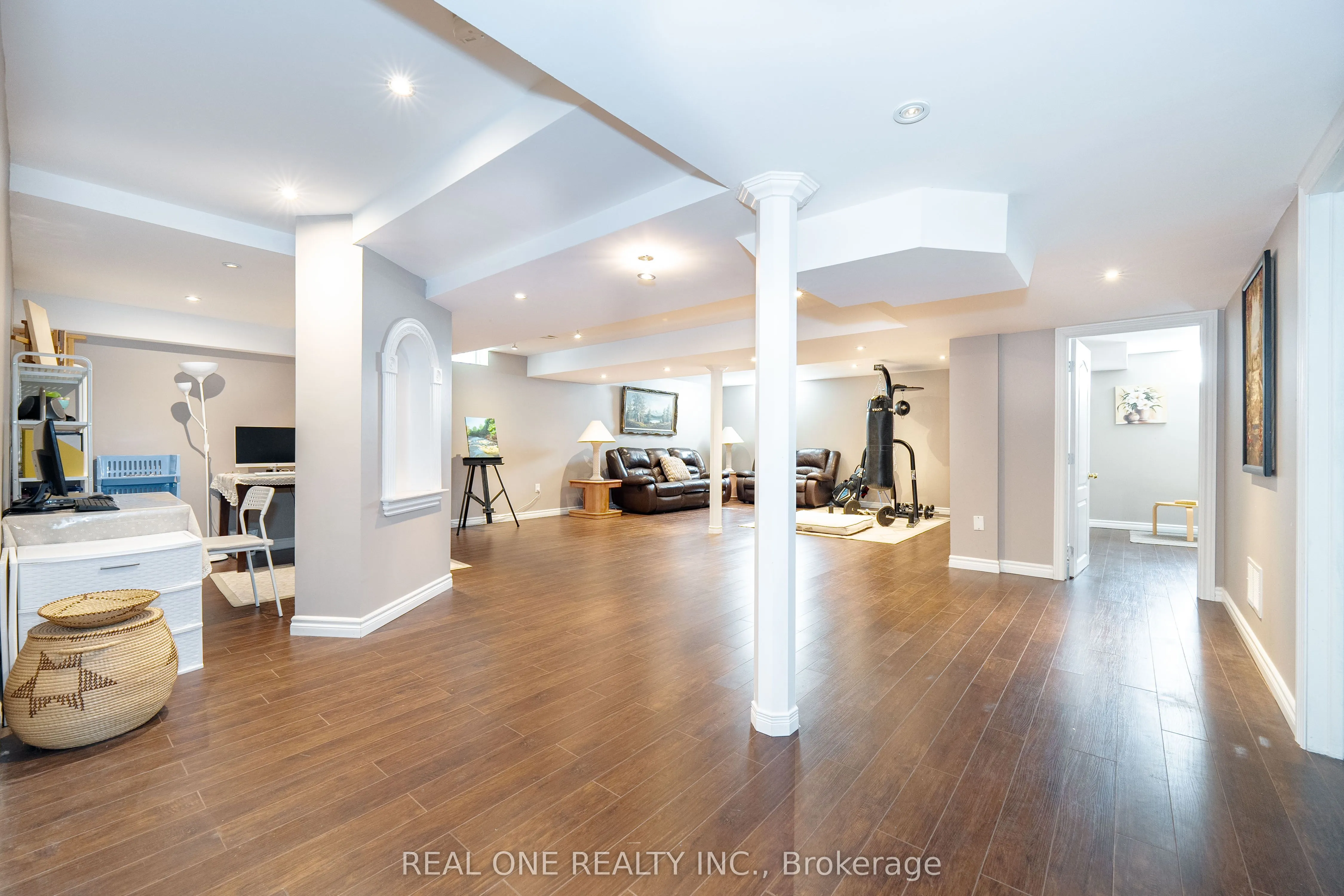 11 Zoran Lane