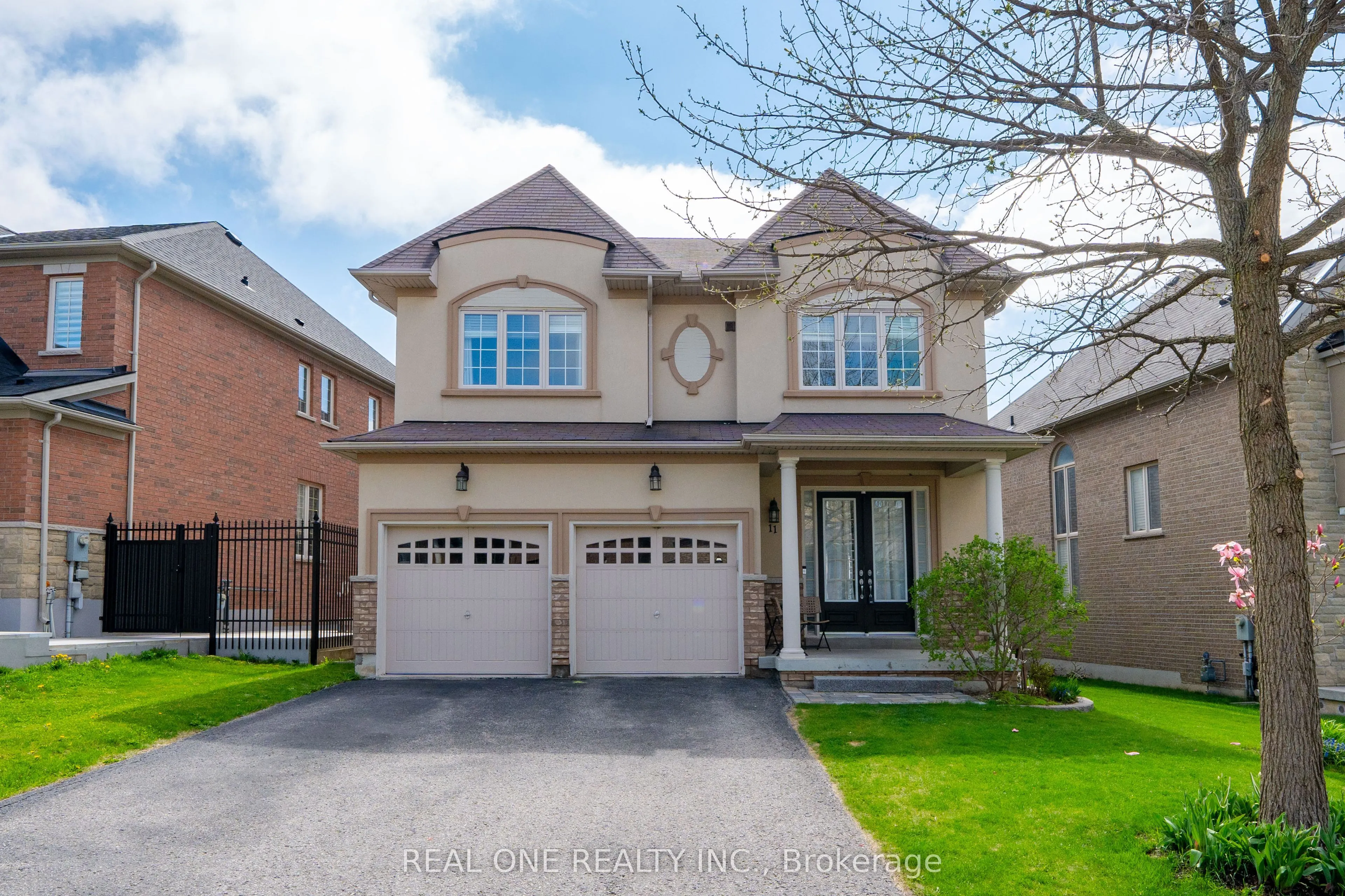 11 Zoran Lane