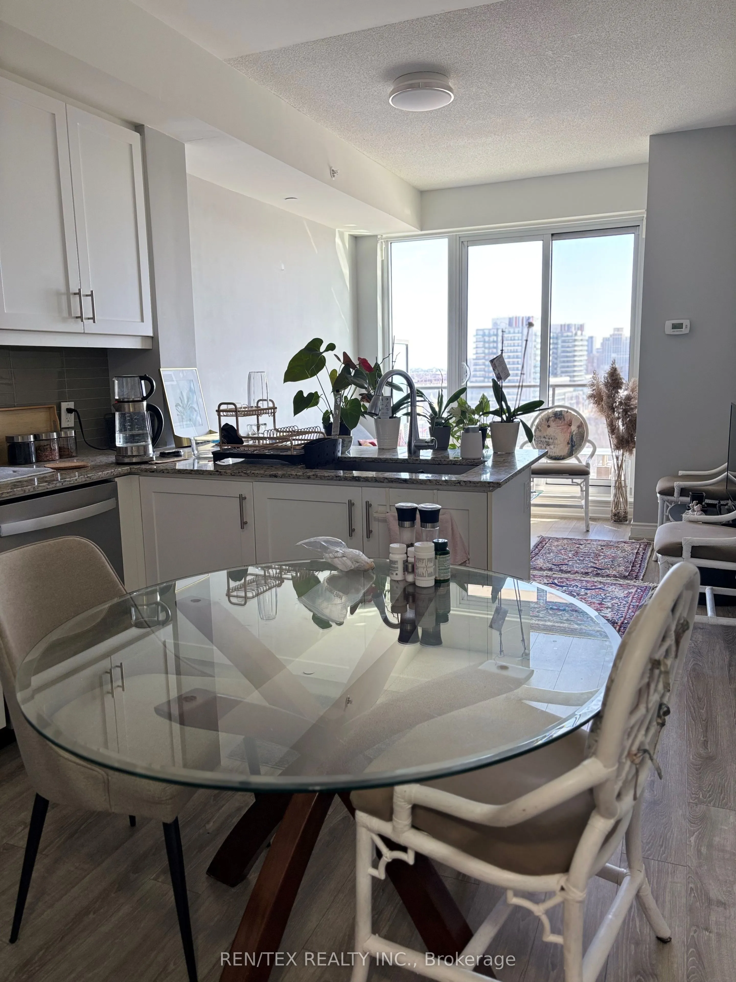 9618 Yonge Street, #1003