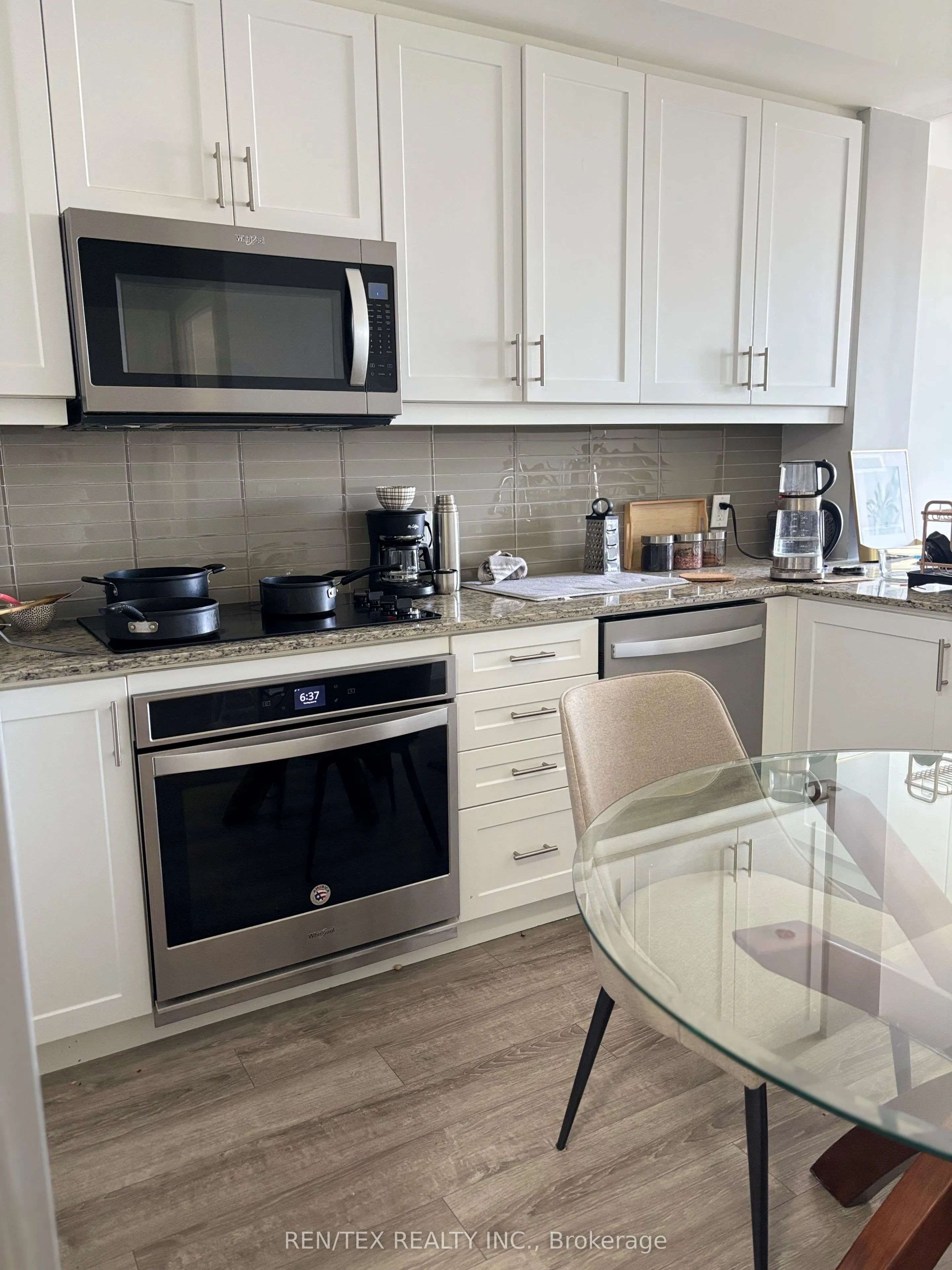 9618 Yonge Street, #1003