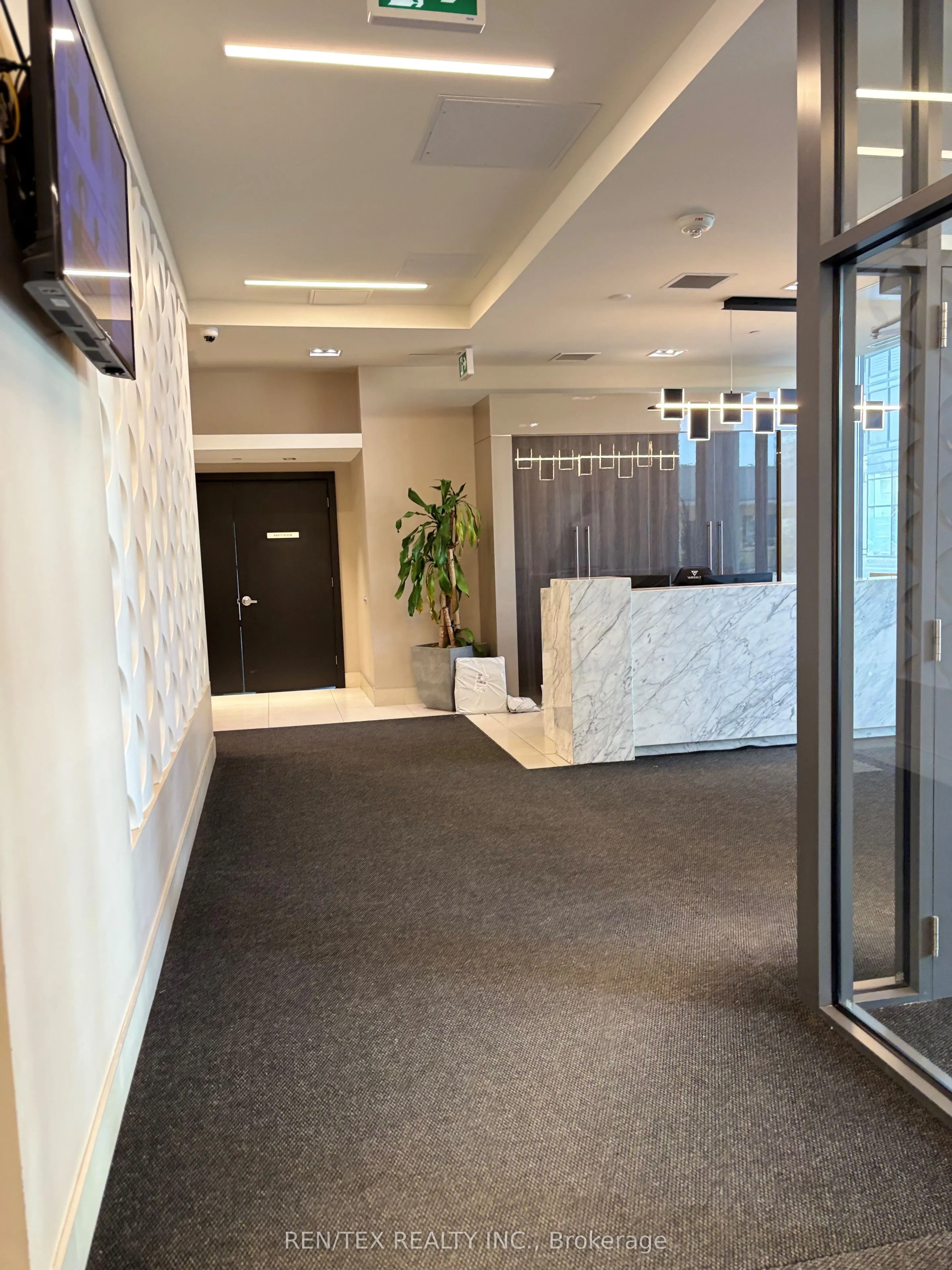 9618 Yonge Street, #1003