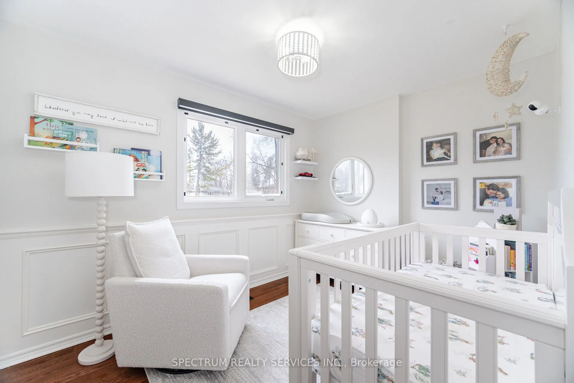 52 French Crescent