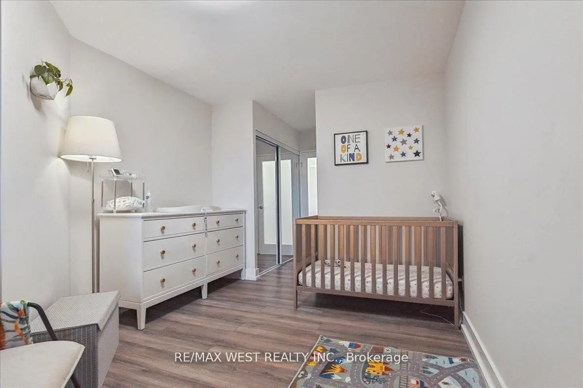 7811 Yonge Street, #1008