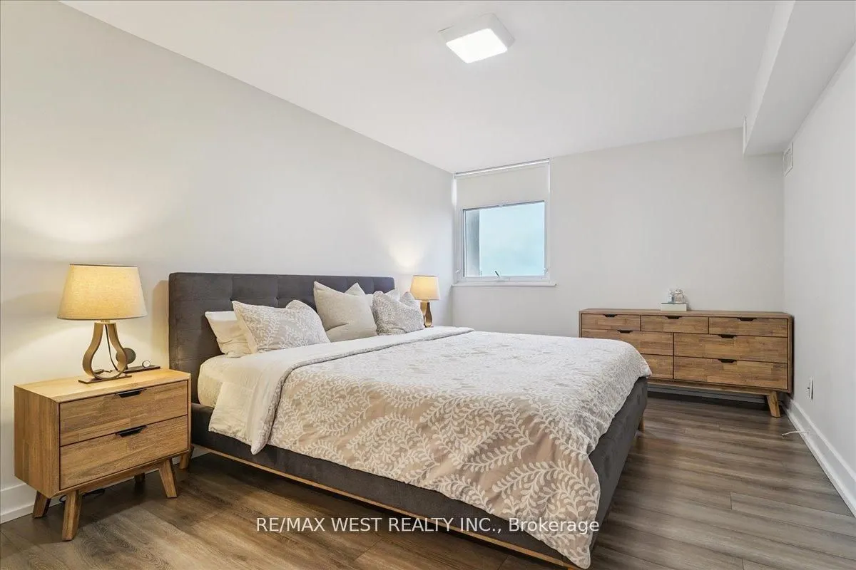 7811 Yonge Street, #1008