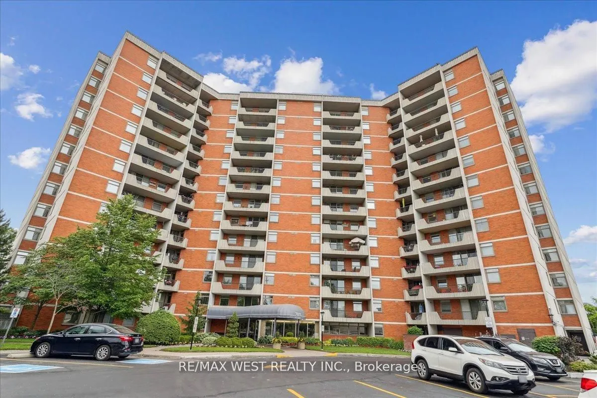7811 Yonge Street, #1008