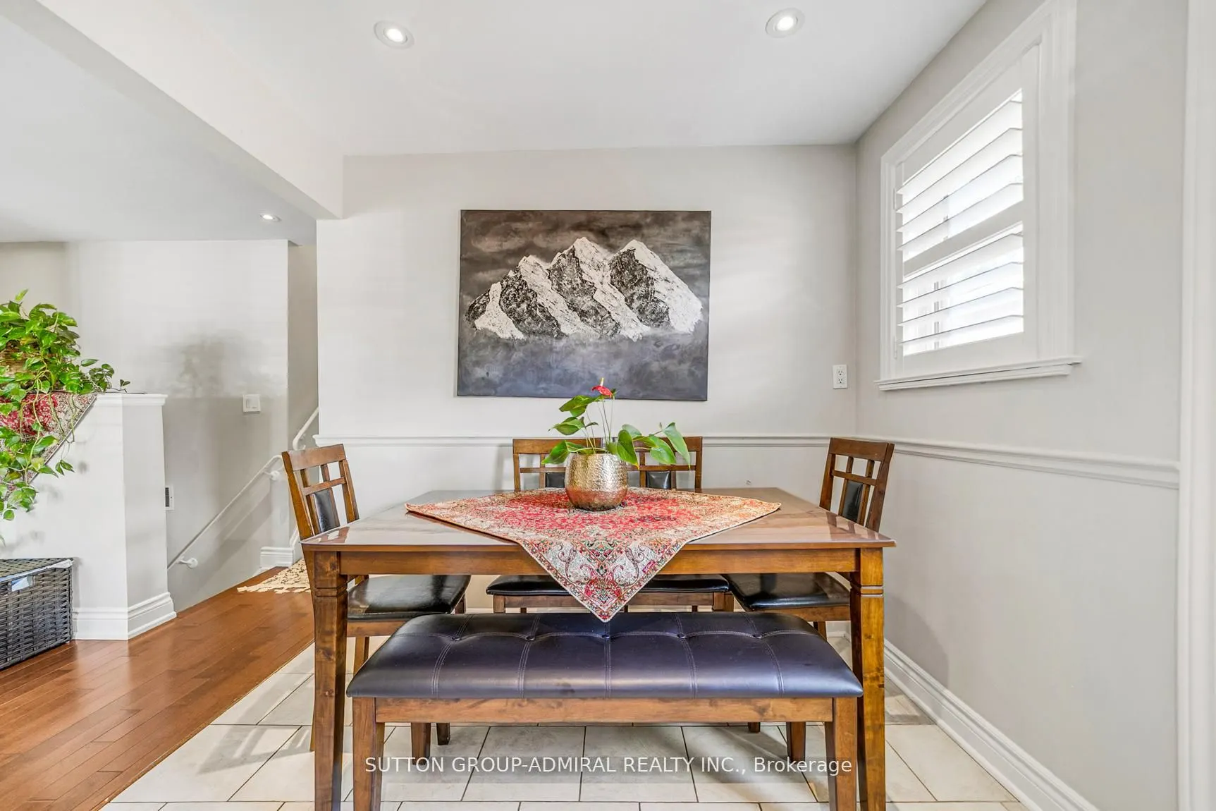 10 Kitimat Crescent