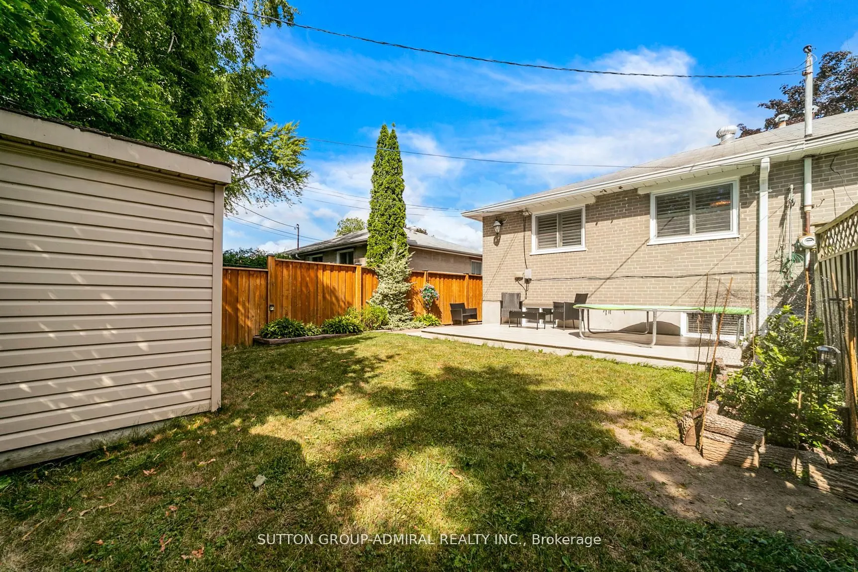 10 Kitimat Crescent