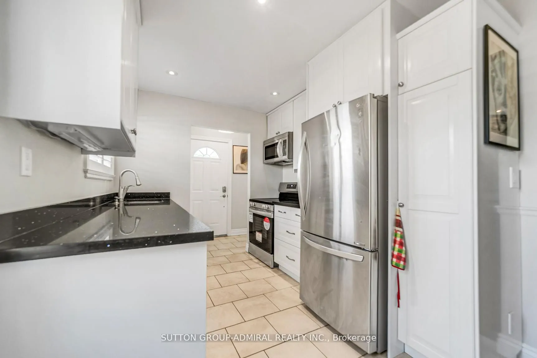 10 Kitimat Crescent