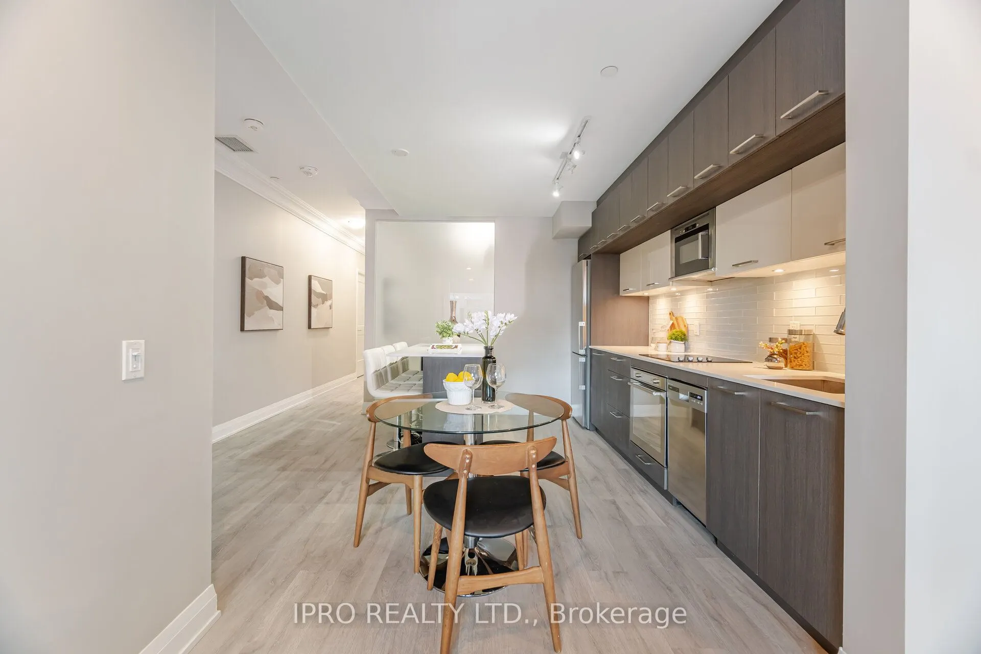 4800 Highway 7 Street, #105