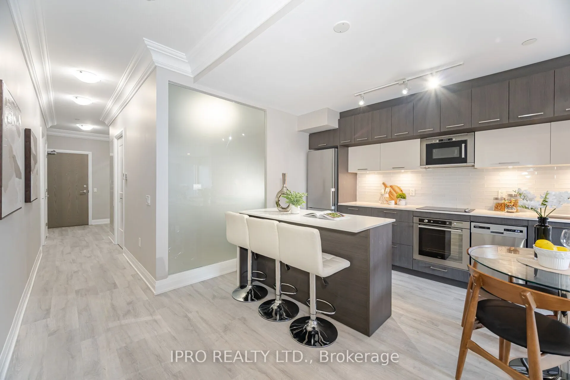 4800 Highway 7 Street, #105