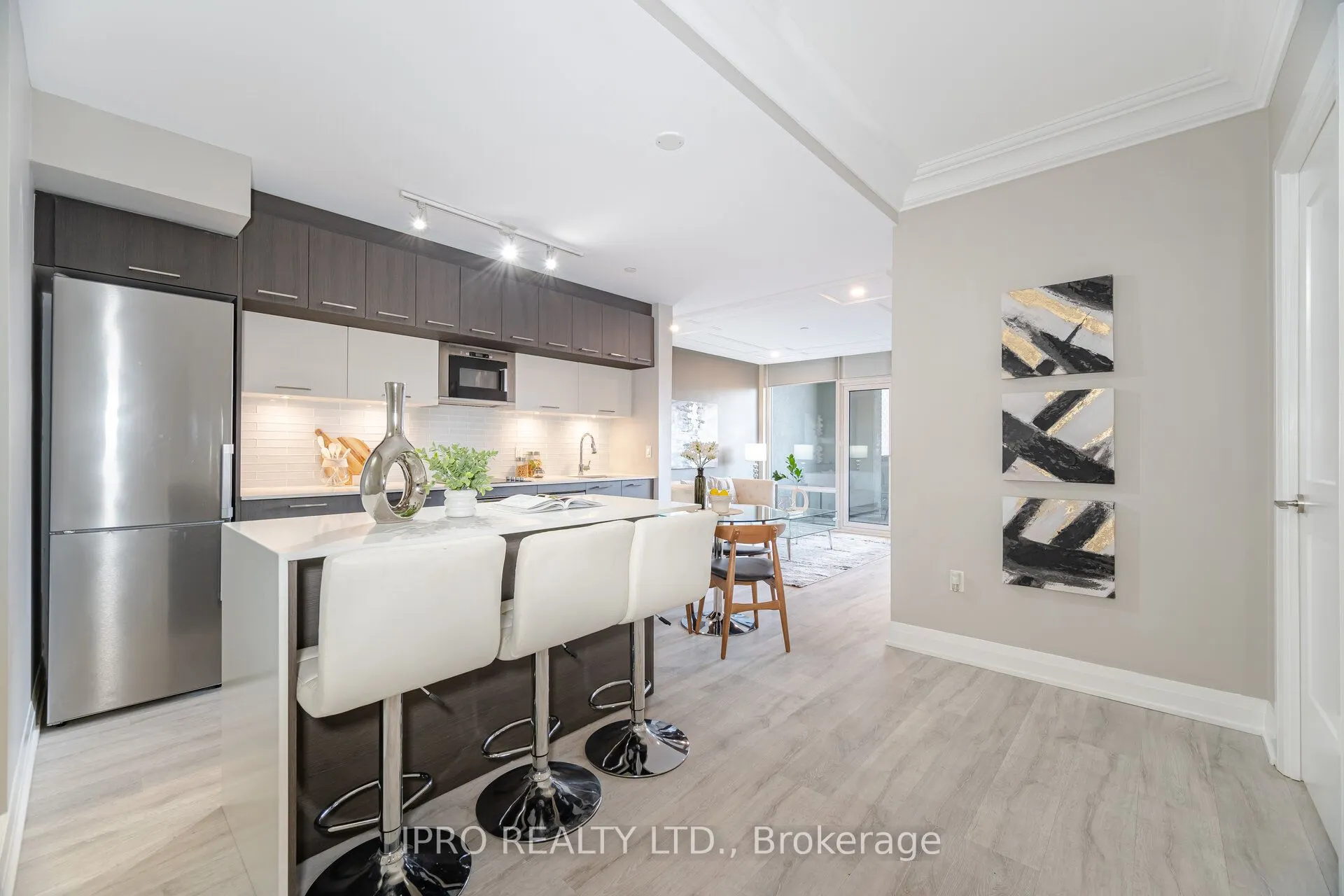 4800 Highway 7 Street, #105