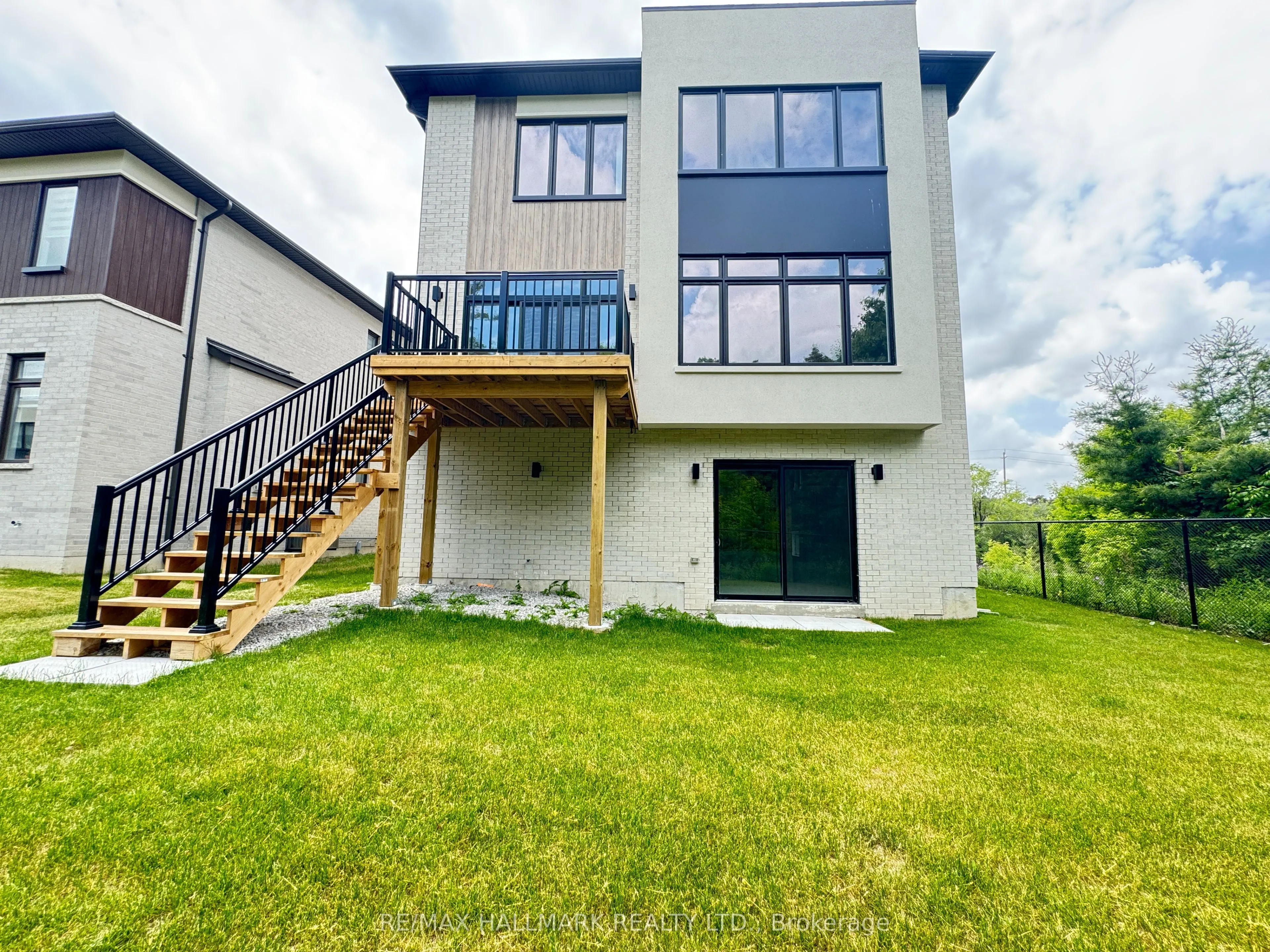 23 Kingwood Lane