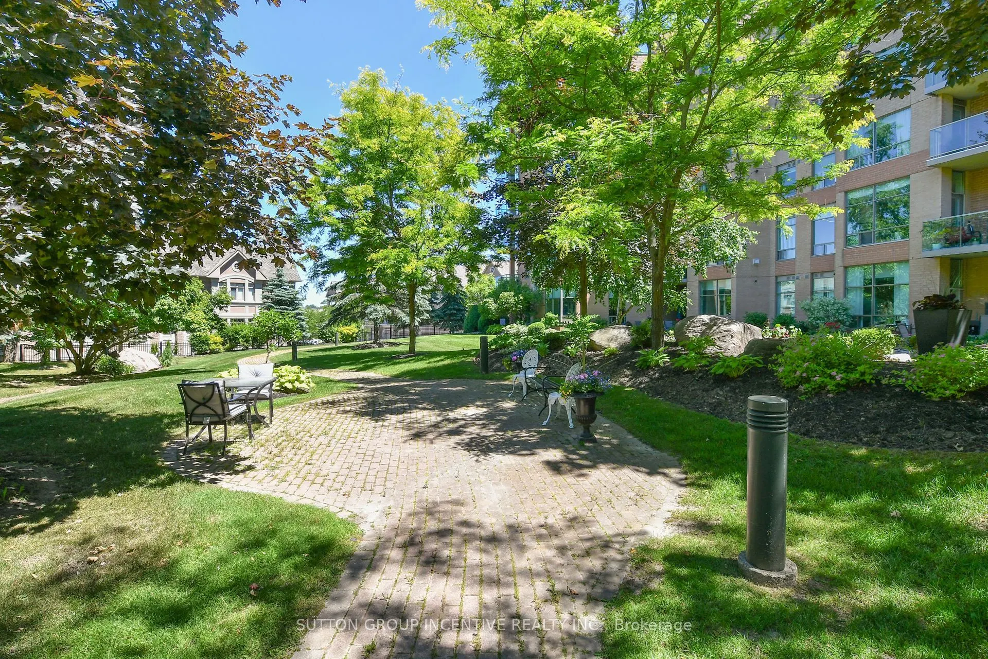 4 Briar Hill Heights, #508