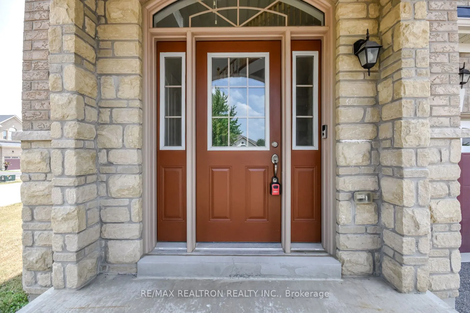 31 Gold Park Gate