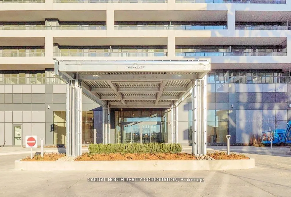 8960 Jane Street, #803