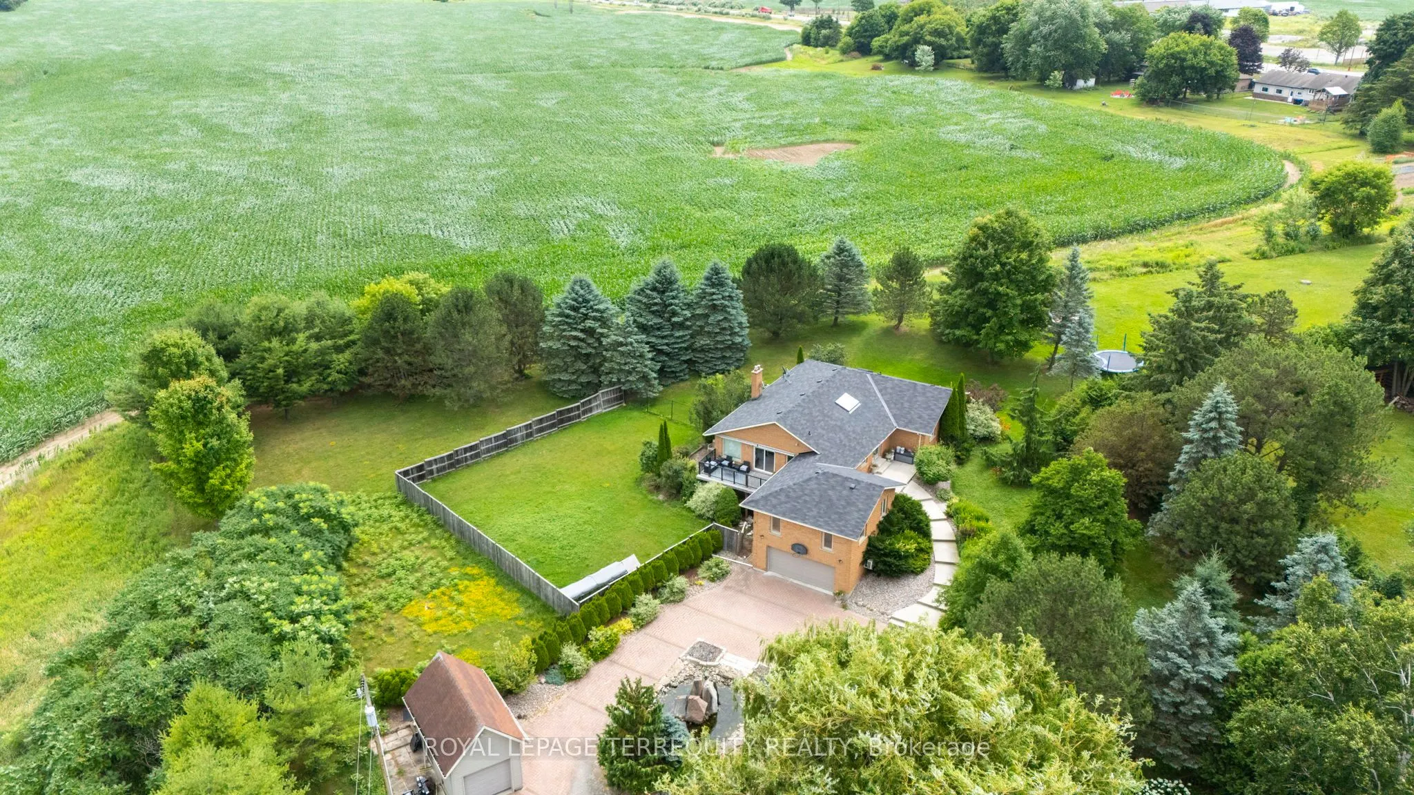 1041 15th Side Road