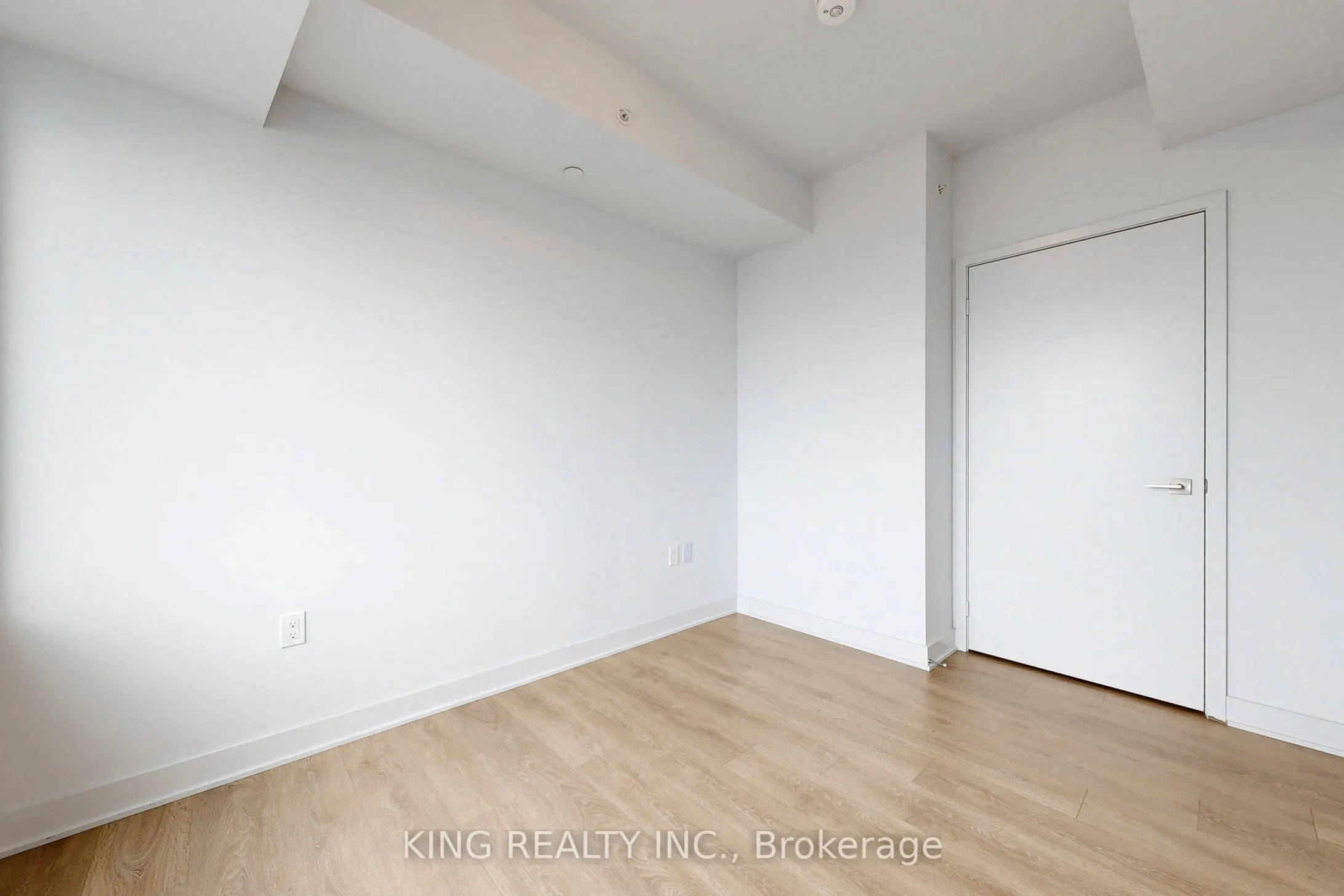 2920 Highway 7 Road E, #4907