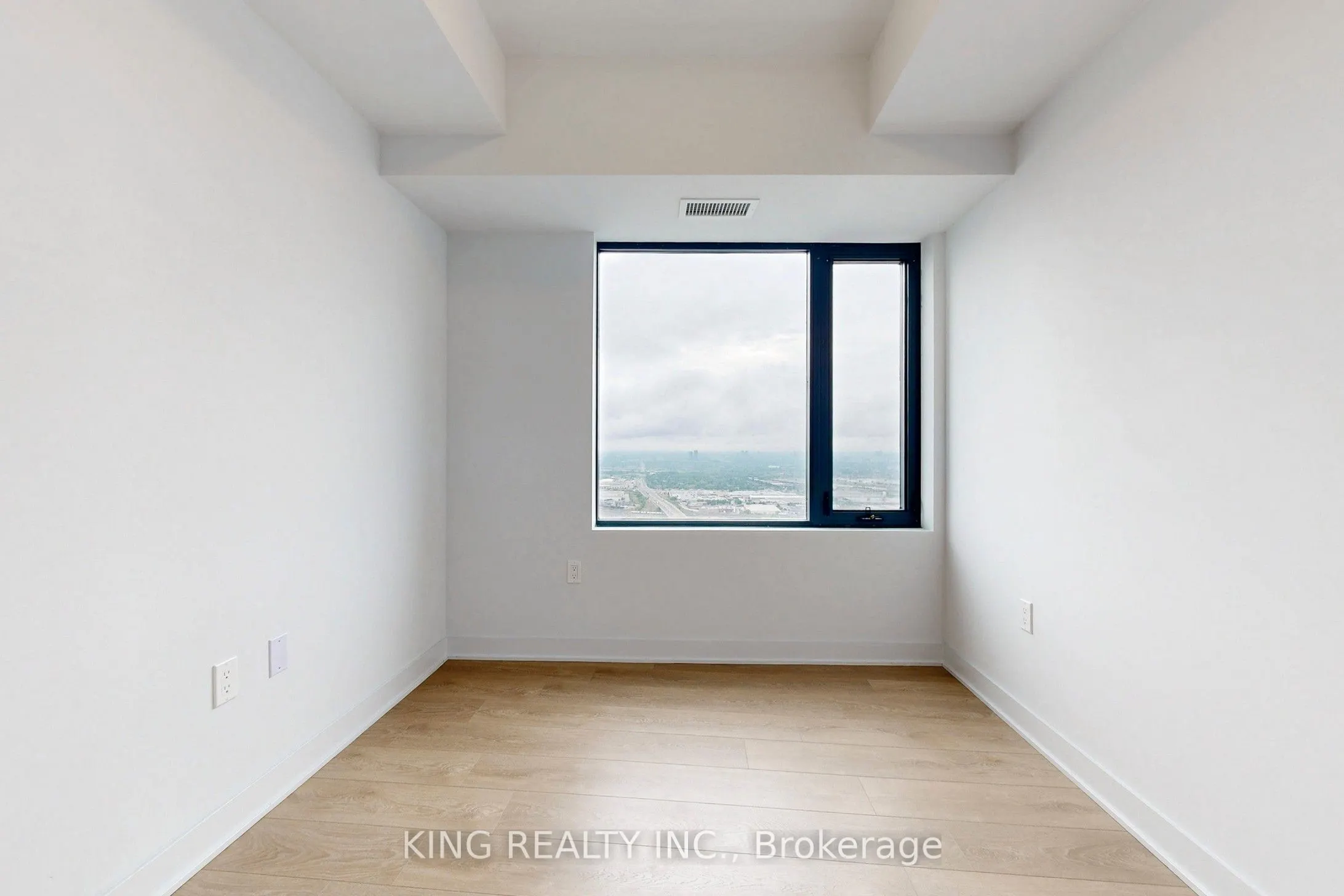2920 Highway 7 Road E, #4907