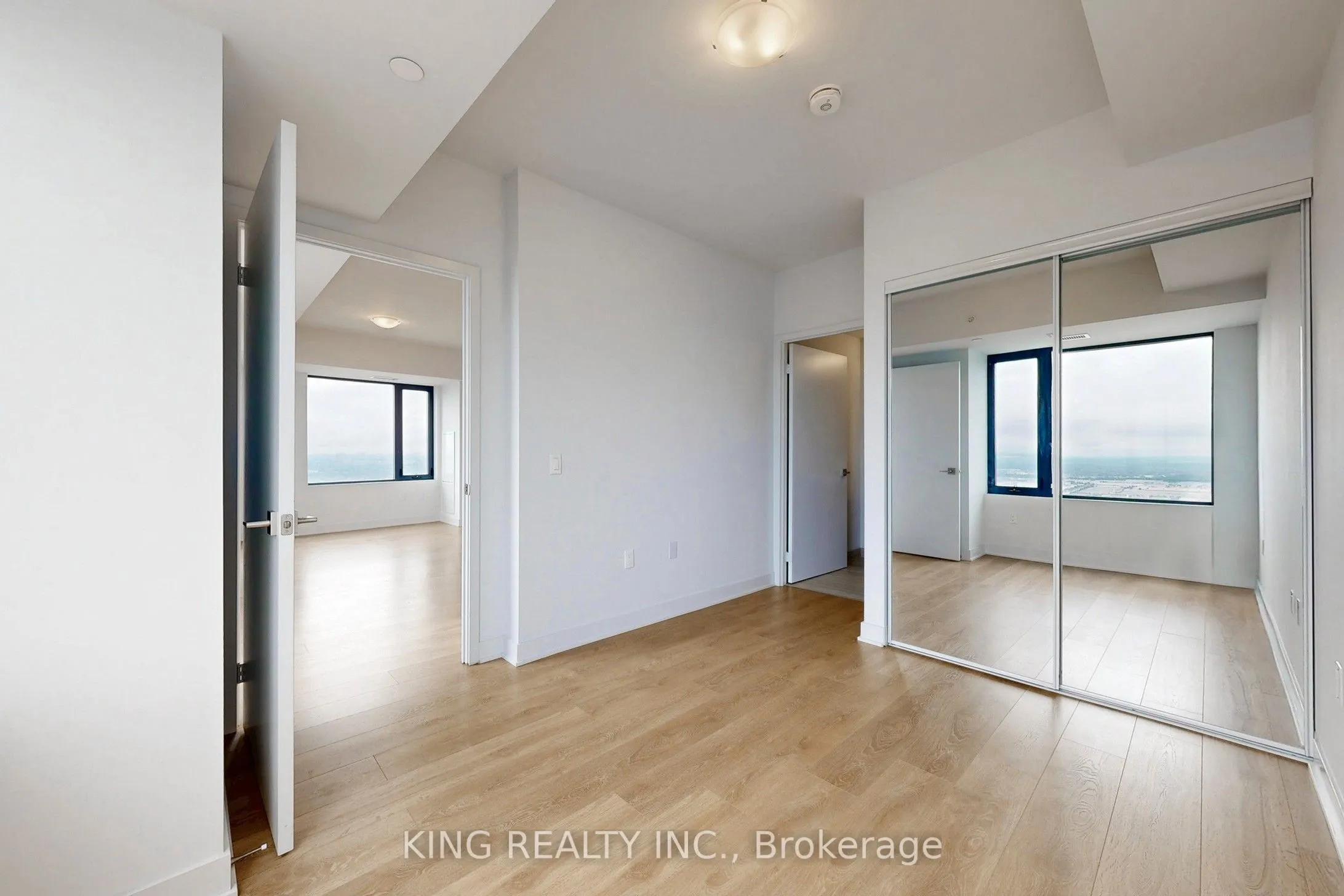2920 Highway 7 Road E, #4907