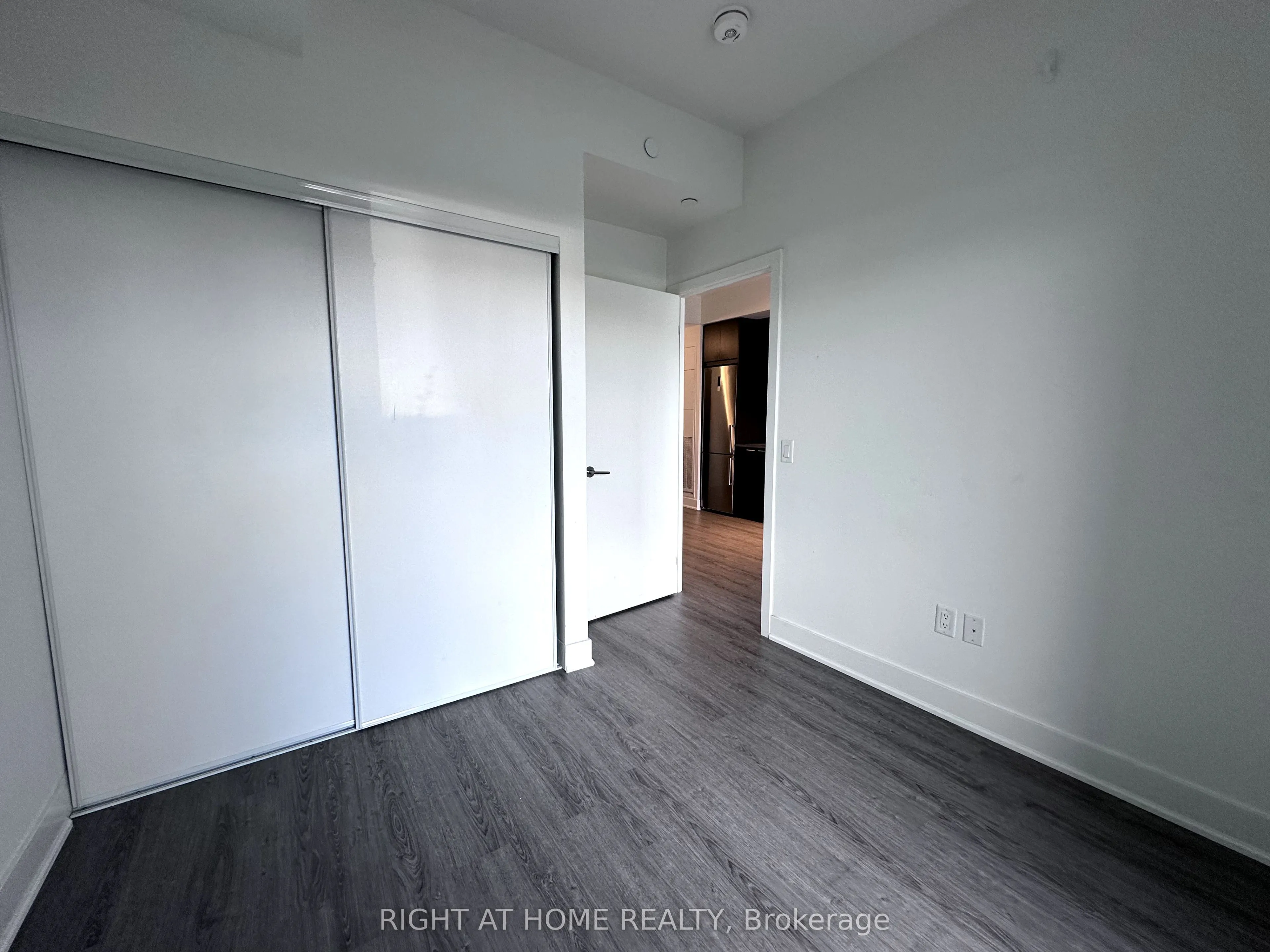 185 Deerfield Road, #015