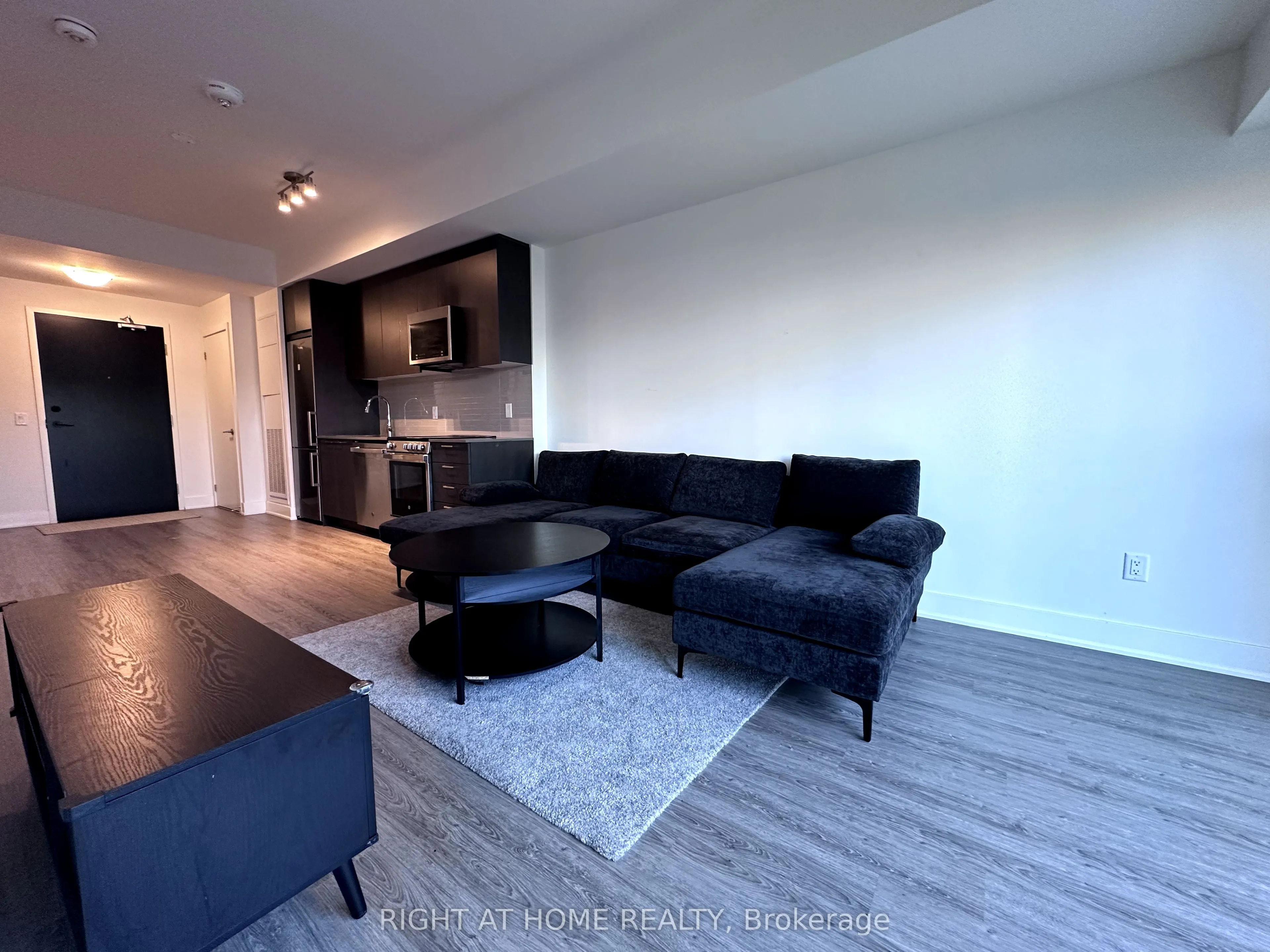 185 Deerfield Road, #015