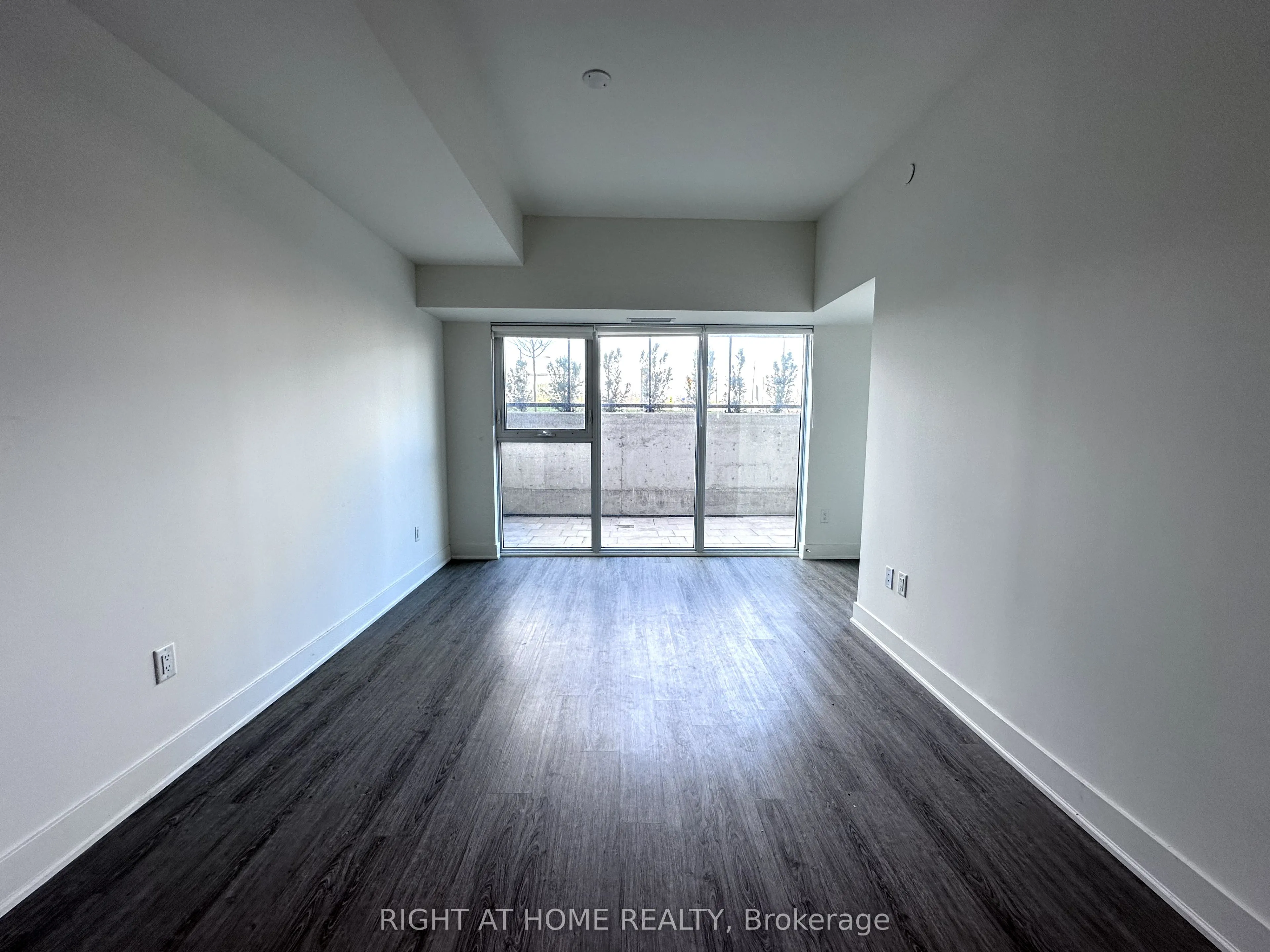 185 Deerfield Road, #015