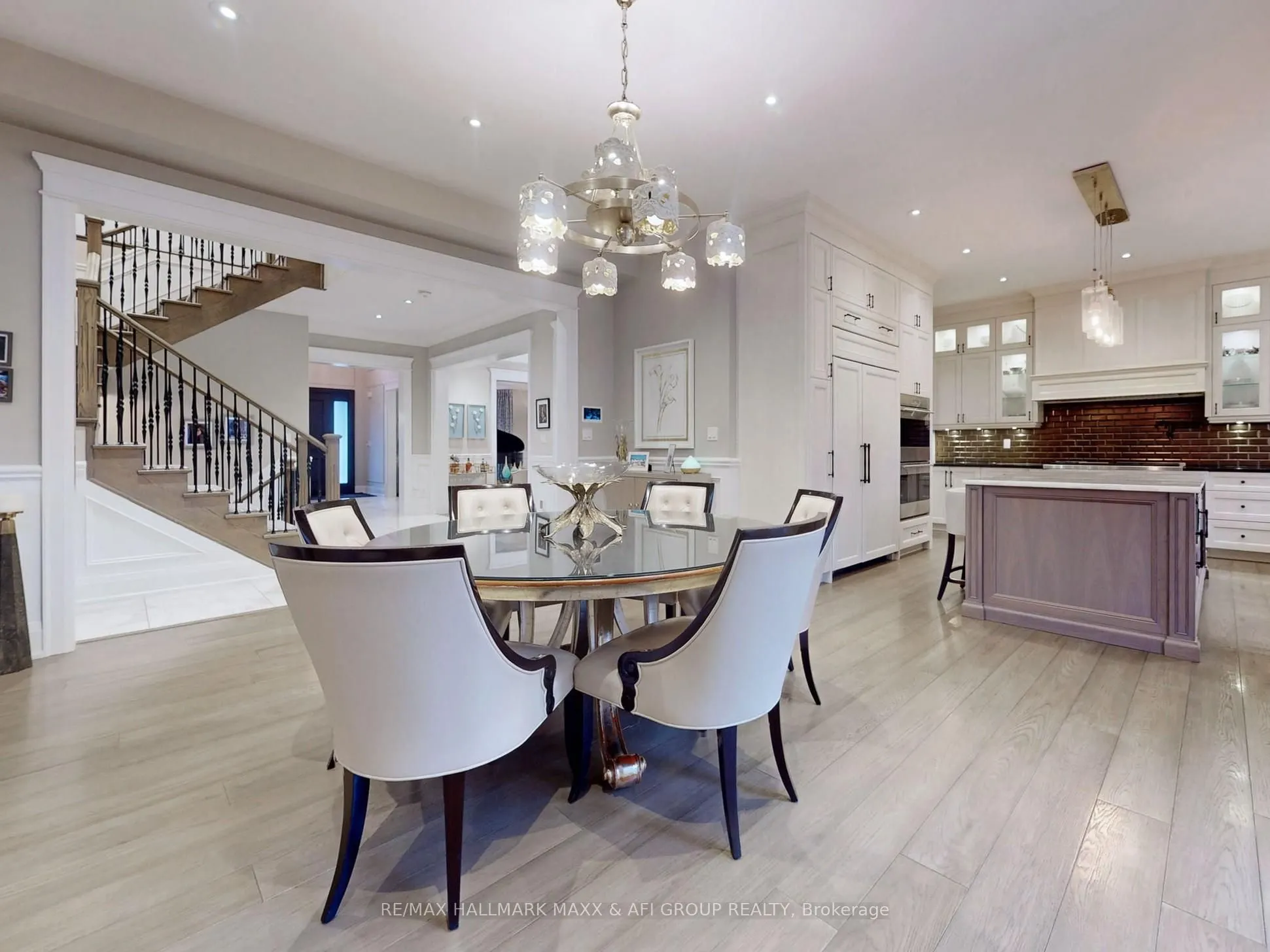17 PETROLIA Court