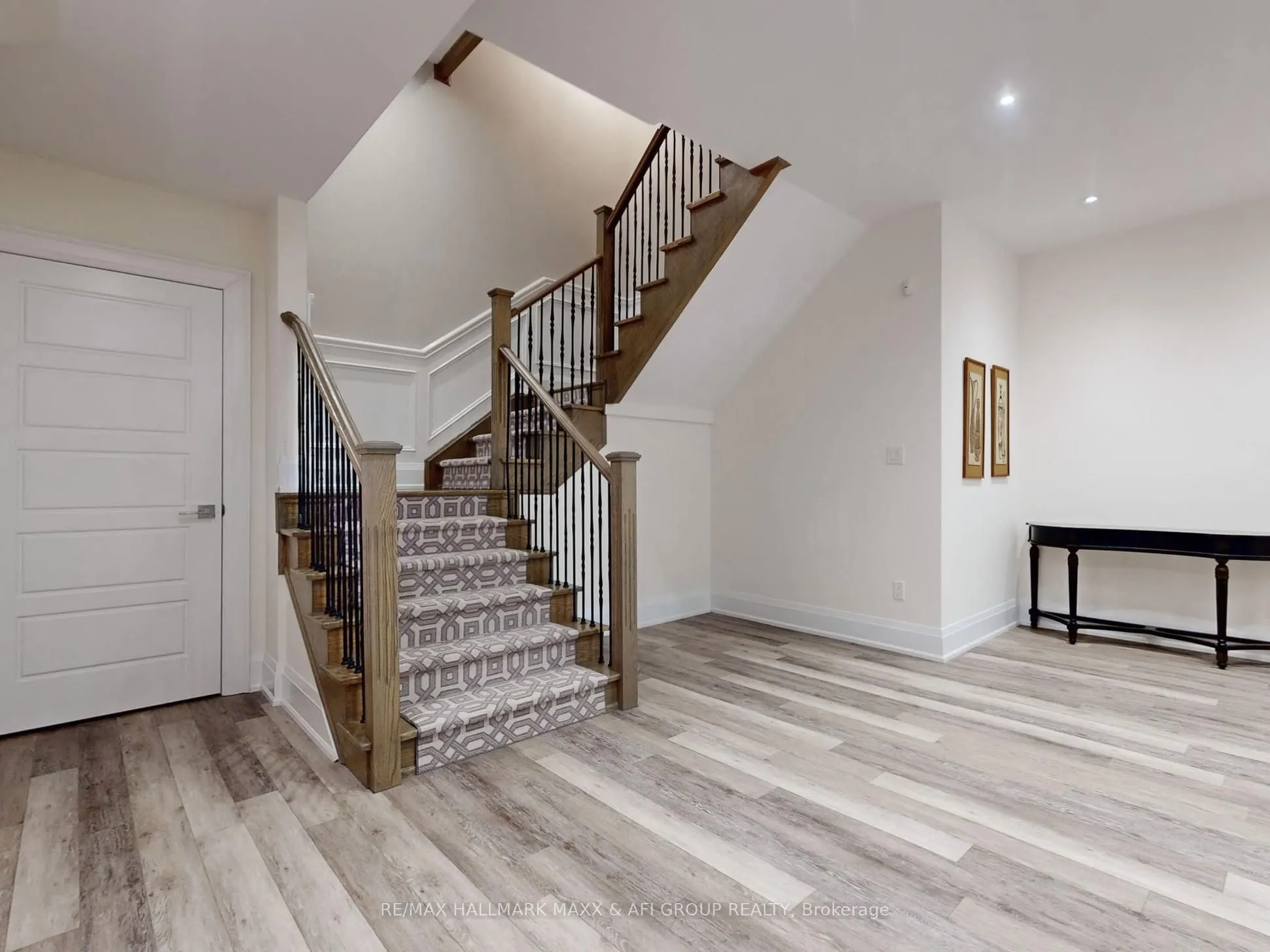 17 PETROLIA Court