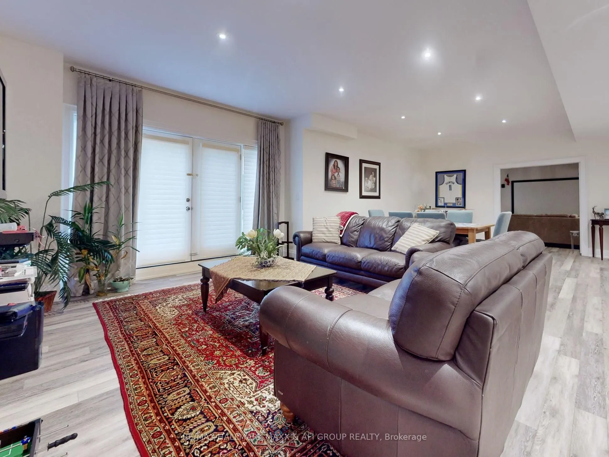 17 PETROLIA Court