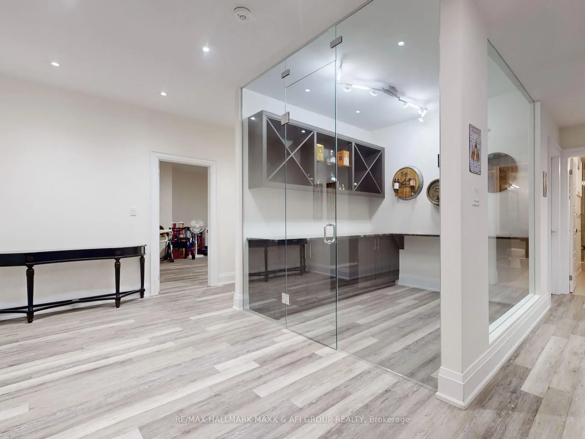 17 PETROLIA Court