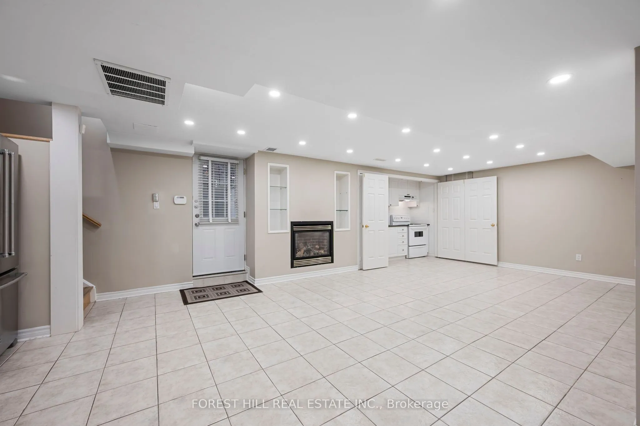75 Strauss Road