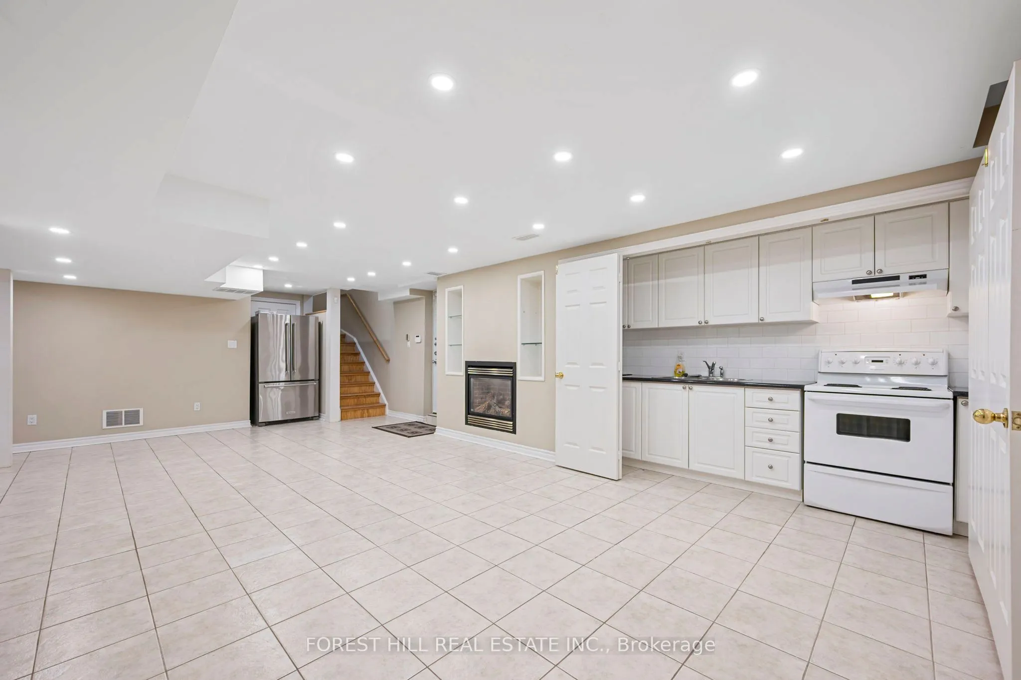 75 Strauss Road
