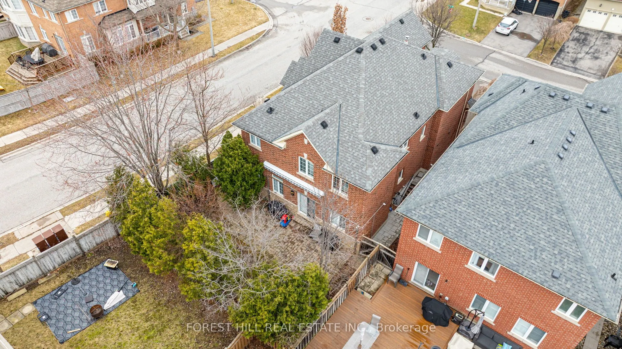 75 Strauss Road