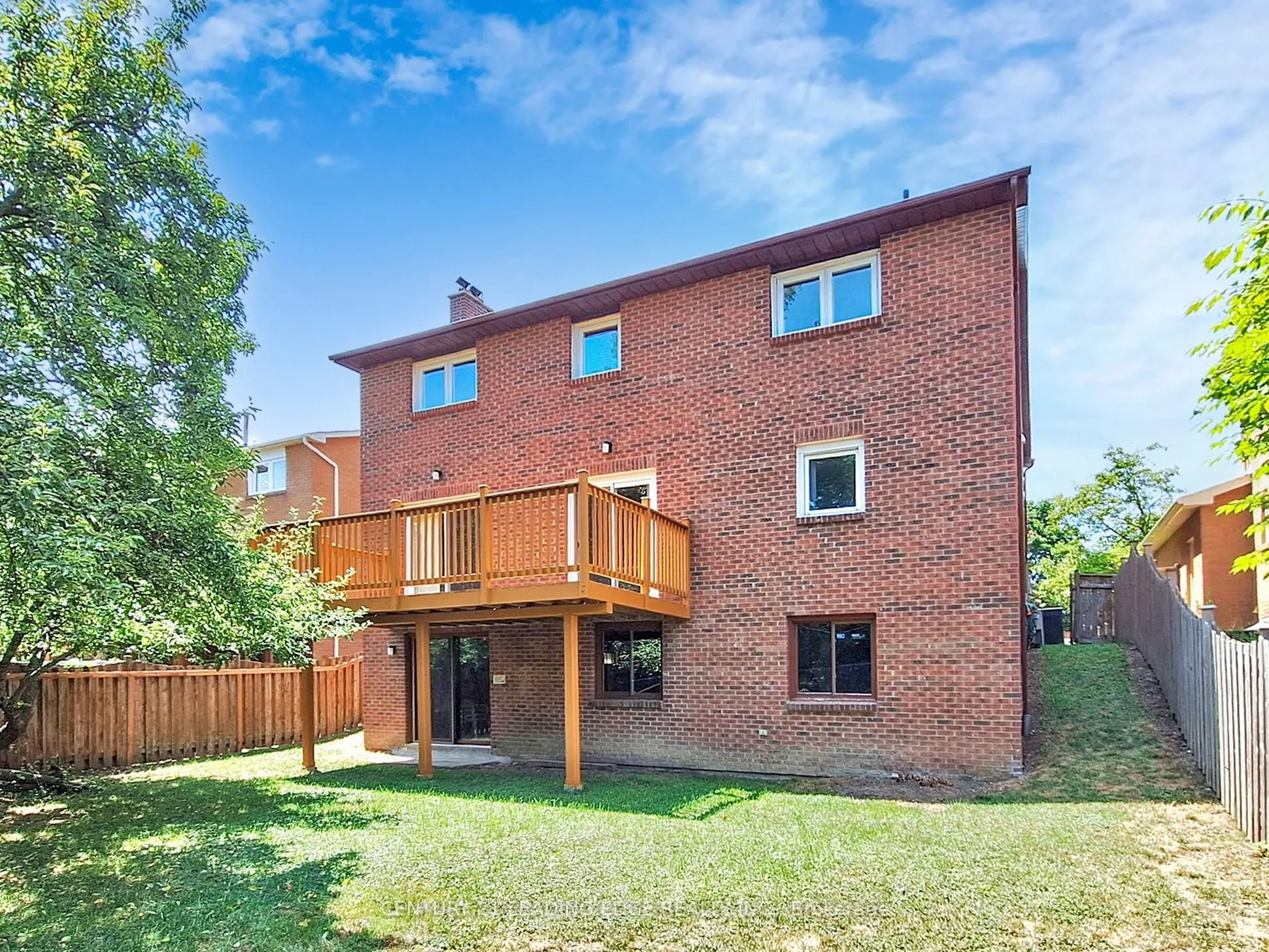 547 Village Parkway