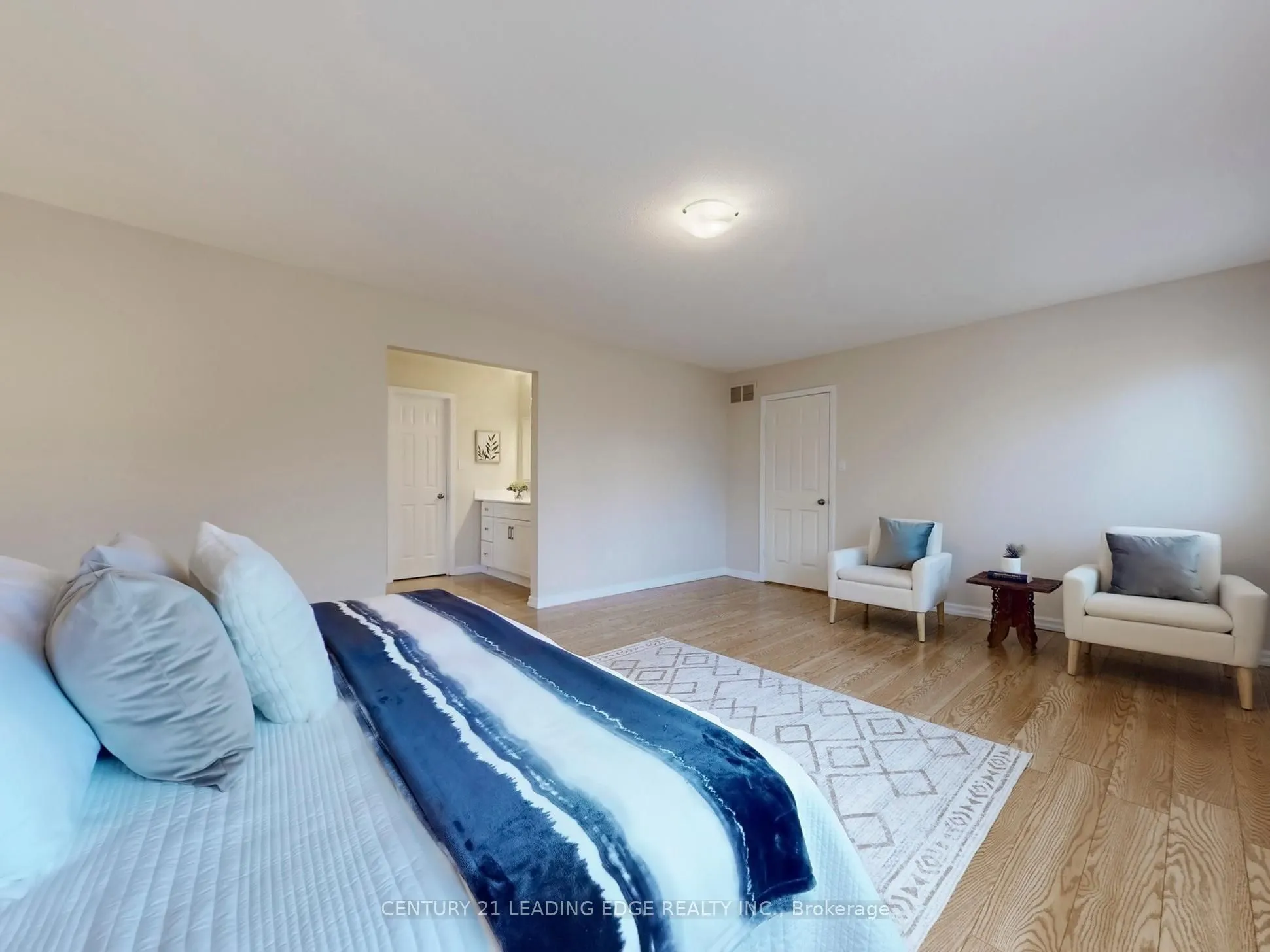 547 Village Parkway