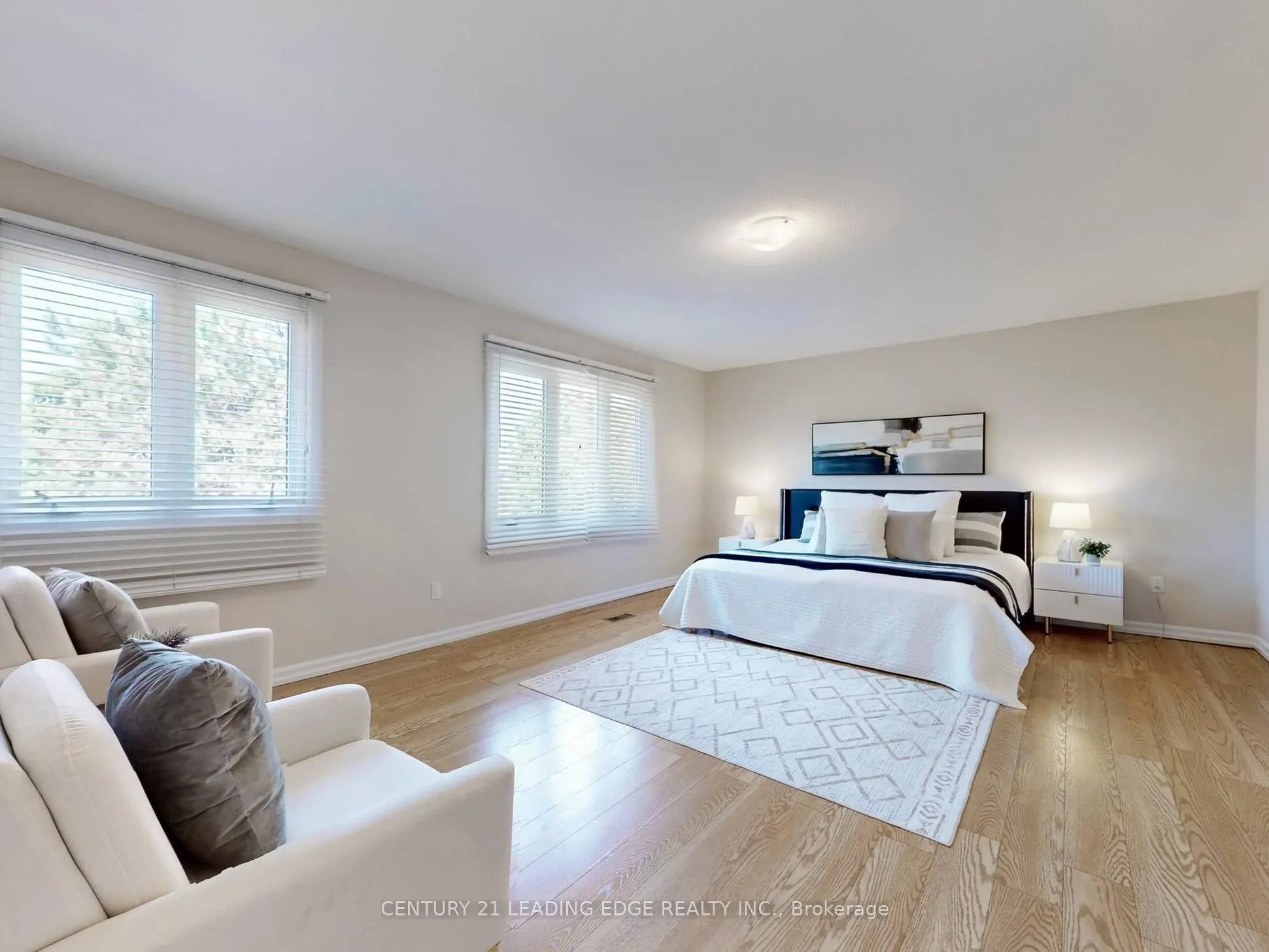 547 Village Parkway