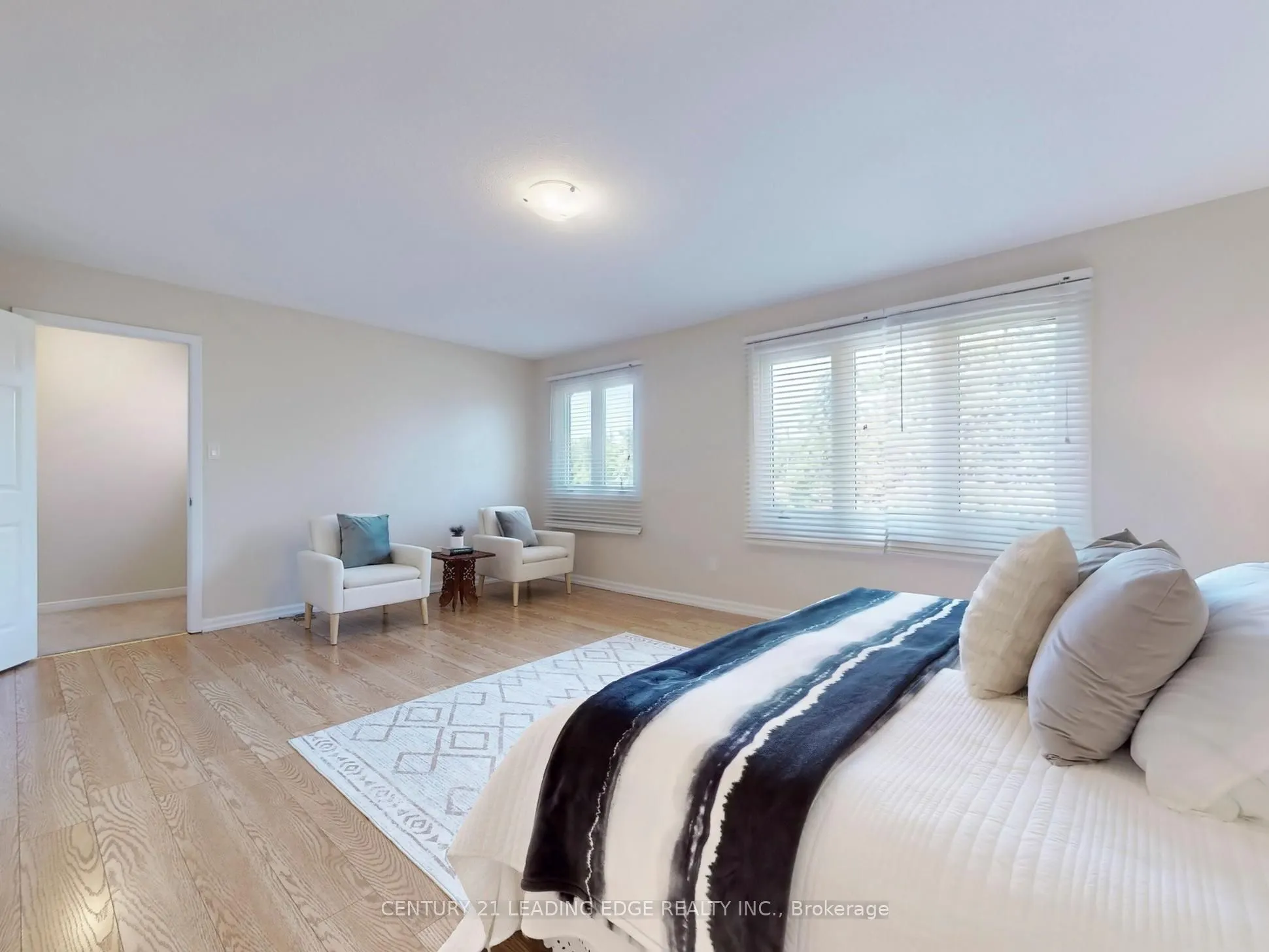547 Village Parkway
