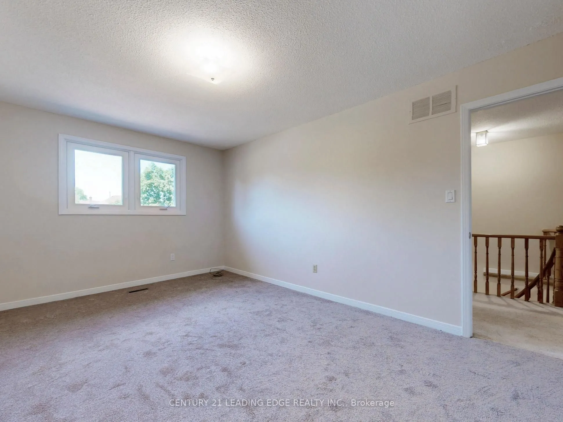 547 Village Parkway